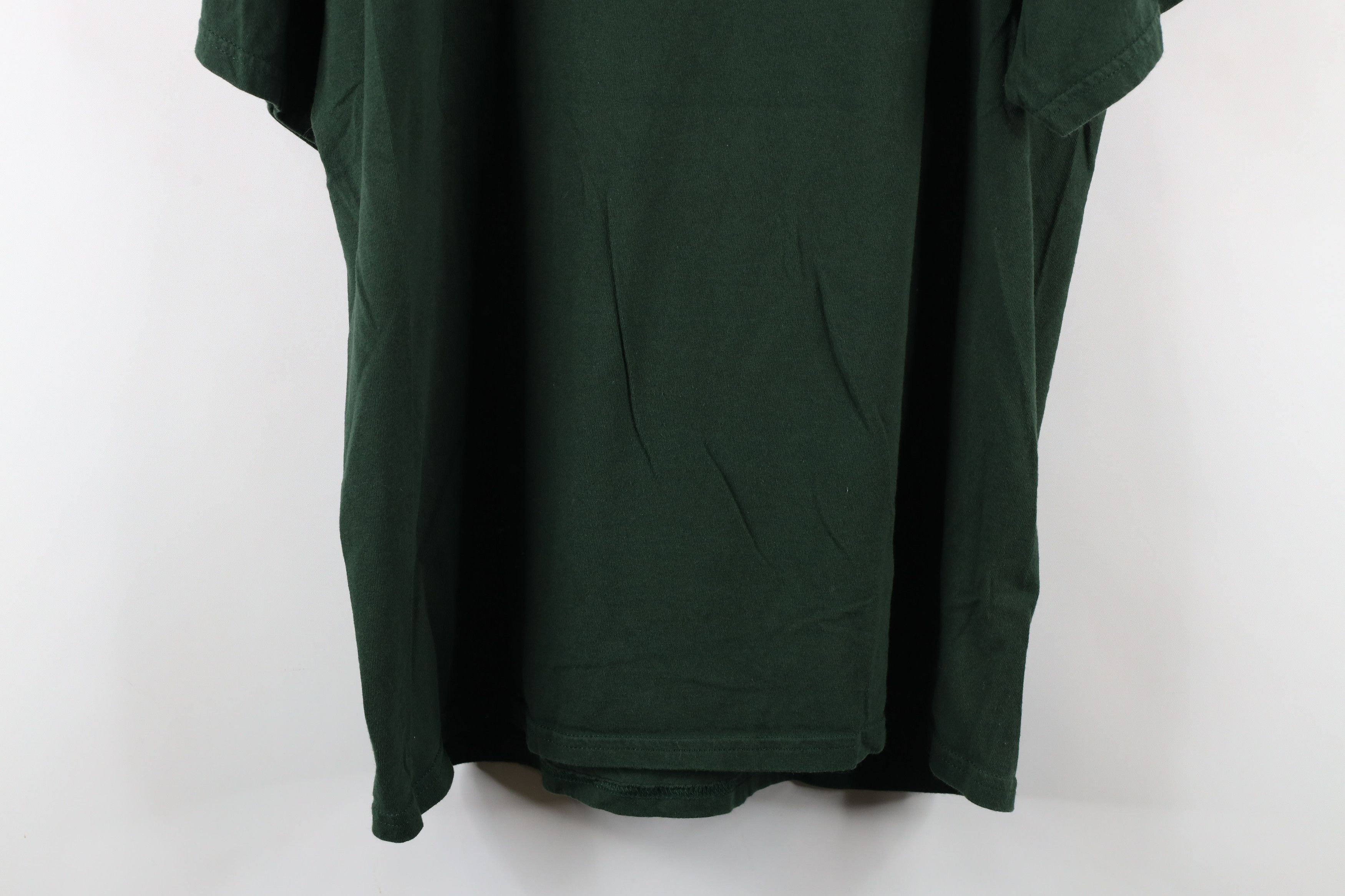 Vintage Vintage 90s Ford Motor Company Out Deer Buck T-Shirt Green Size US XL / EU 56 / 4 - 11 Thumbnail