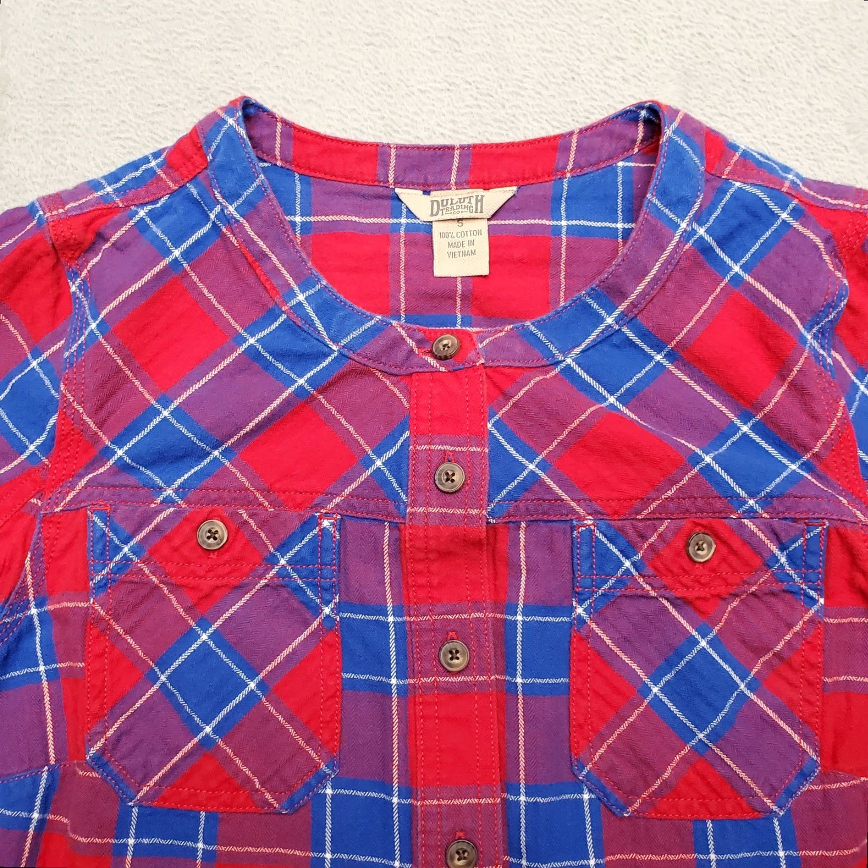 Vintage Duluth Trading Shirt Womens Small Red Blue Plaid Flannel Low Collar Convertible Shirt Womens Small Red Blue Plaid Flannel Low Collar Convertible Size S / US 4 / IT 40 - 2 Thumbnail