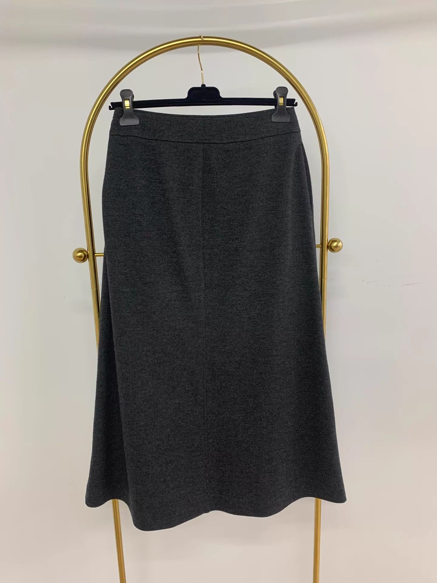 Brunello Cucinelli BC Gray Cashmere Skirt Size S Unused Size 26" / US 2 / IT 38 - 3 Thumbnail