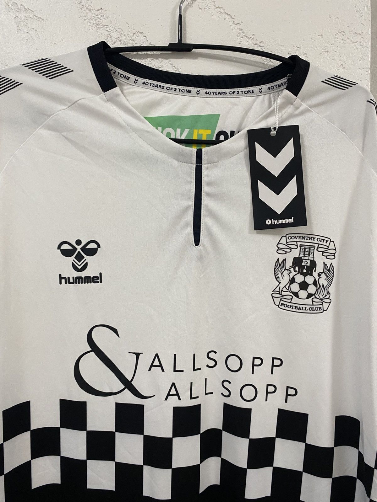 Hummel Coventry City 2019-20 Third Shirt 40 years 2 tone Size: XXL Size US XXL / EU 58 / 5 - 2 Thumbnail