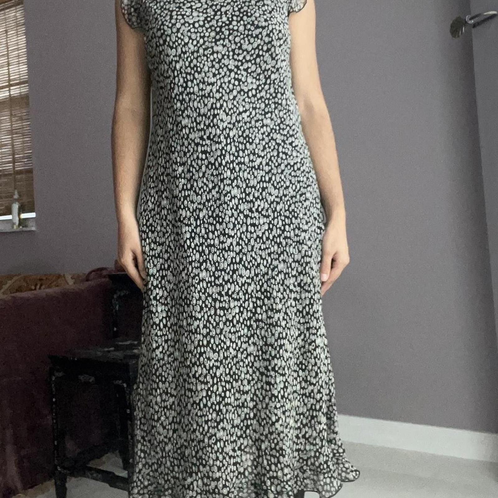 Other Floral midi dress with ruffle sleeves and V-neckline Size L / US 10 / IT 46 - 4 Thumbnail