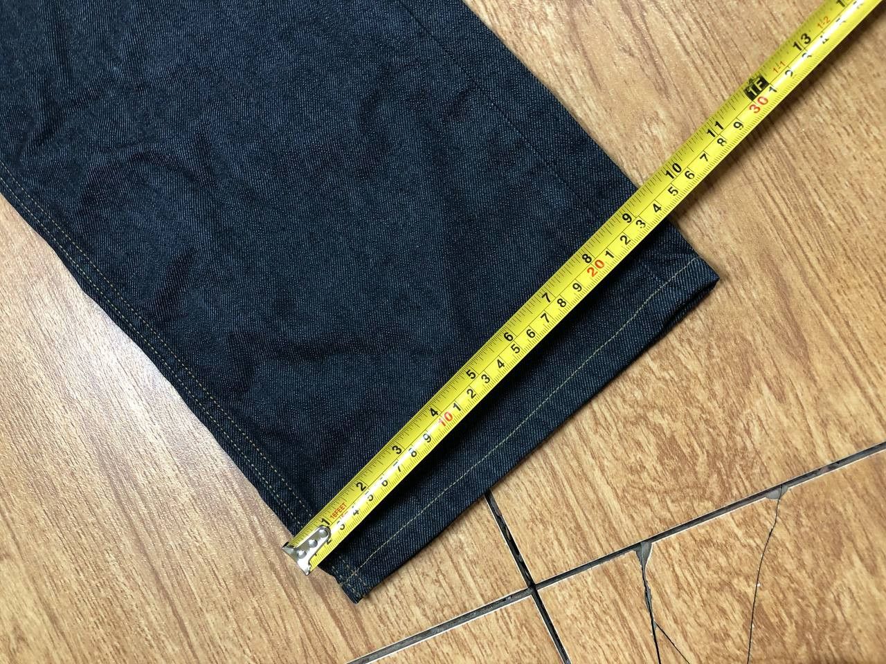 Diesel × Japanese Brand Dirty Painted Distressed Thrashed Faded Baggy Jeans Y2K Size US 36 / EU 52 - 9 Thumbnail