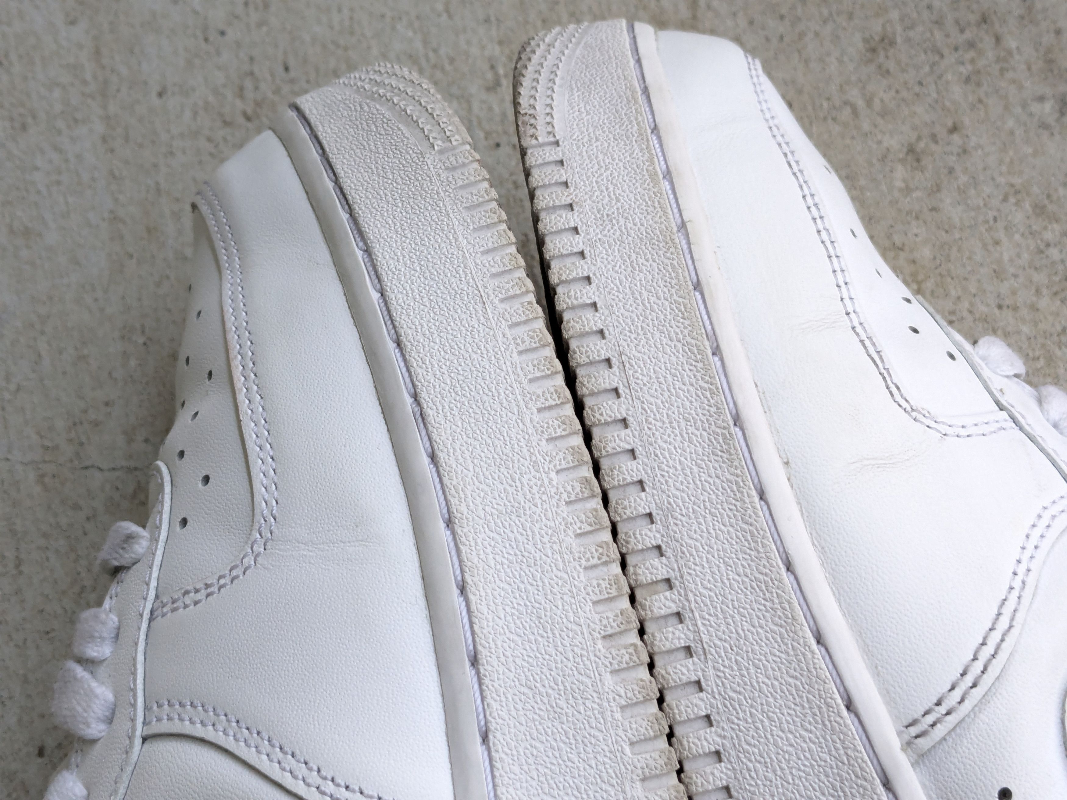 Nike Nike Air Force 1 AF1 Triple White 11 Low Tops Leather Size US 11 / EU 44 - 7 Thumbnail
