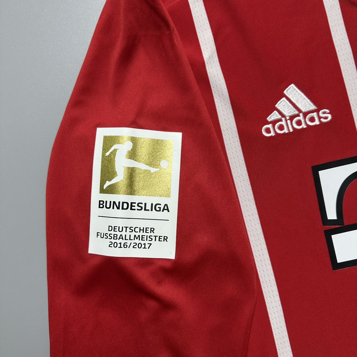 Vintage BAYERN ADIDAS 2017/2018 FOOTBALL HOME JERSEY #10 ROBBEN Size US M / EU 48-50 / 2 - 5 Thumbnail