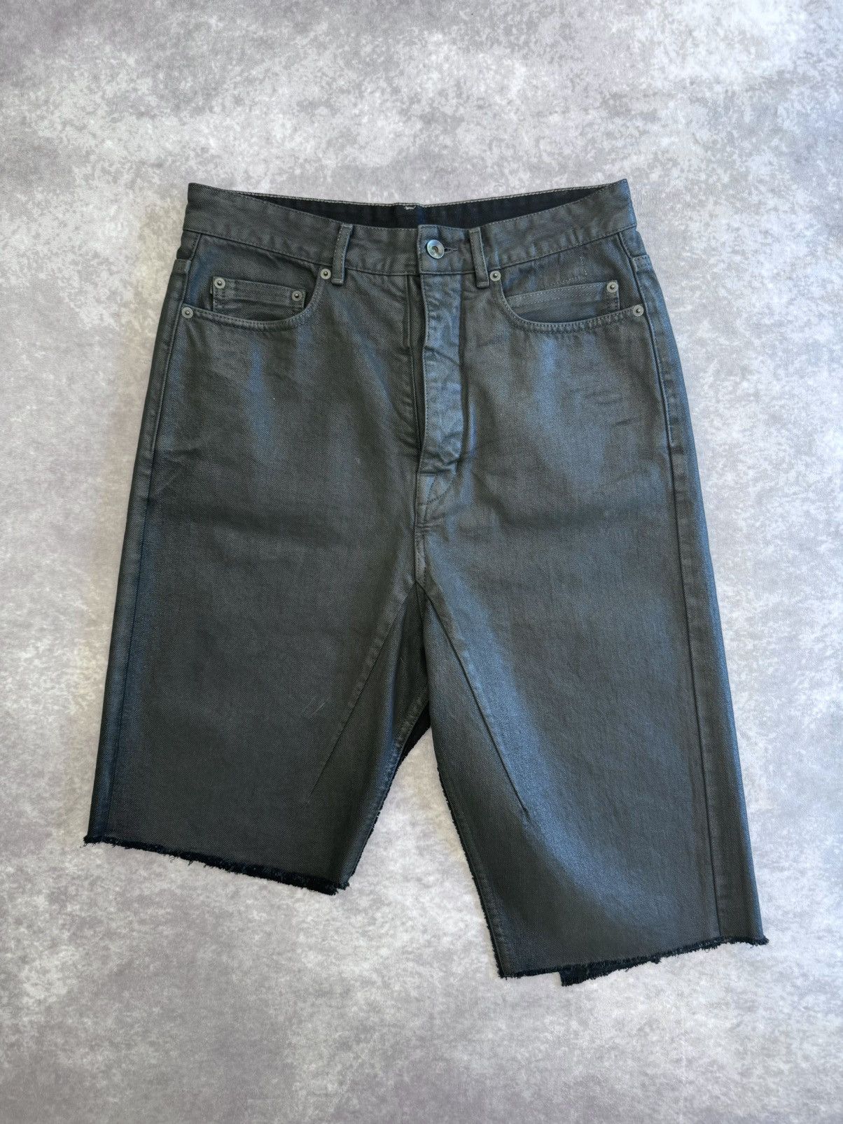 Rick Owens Rick Owens DRKSHDW 2019 Waxed Sisyskirt Shorts Size US 29 - 1 Thumbnail