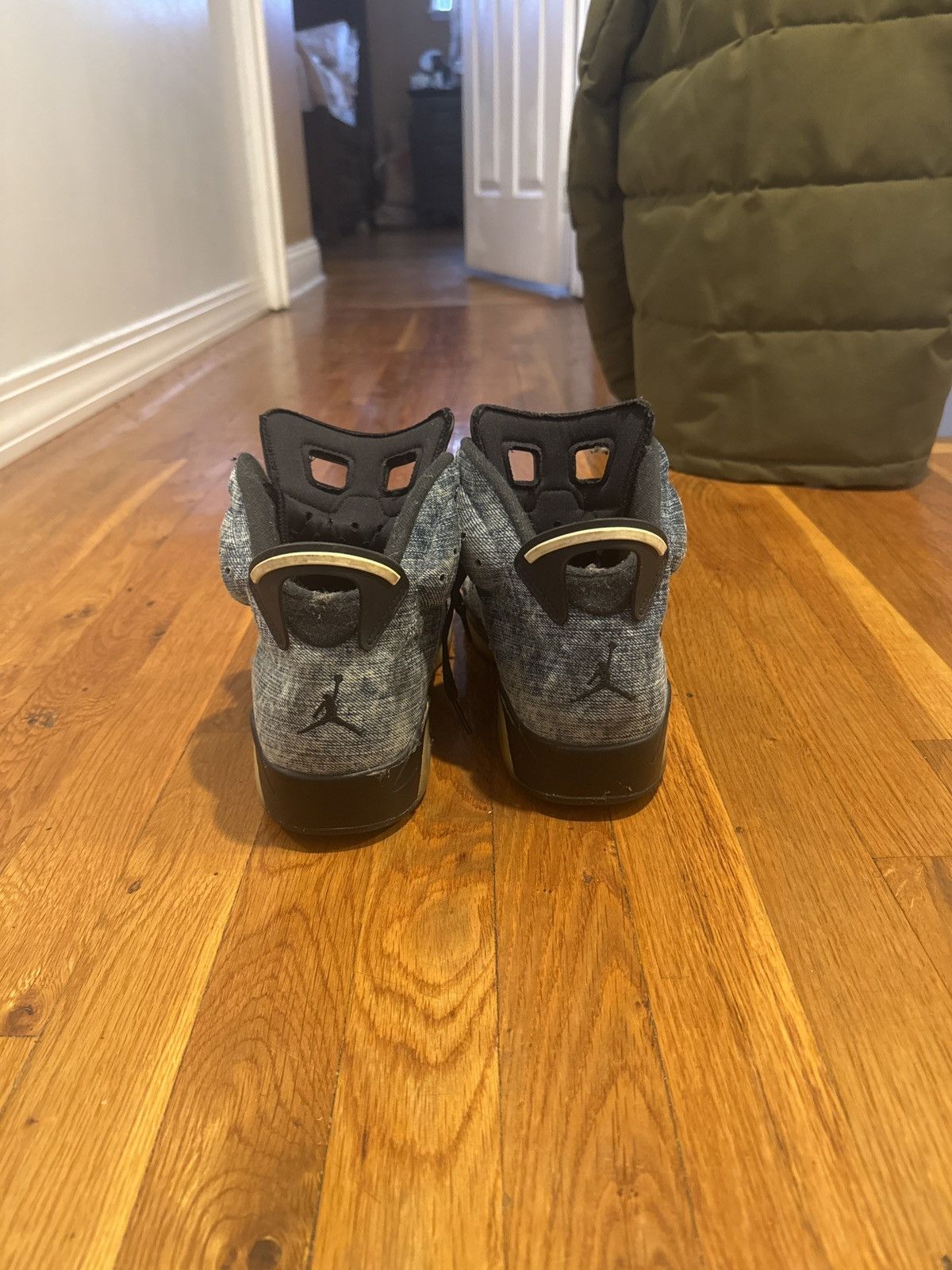 Jordan Brand Air Jordan 6 Retro "Washed Denim" Size US 10.5 / EU 43-44 - 6 Thumbnail