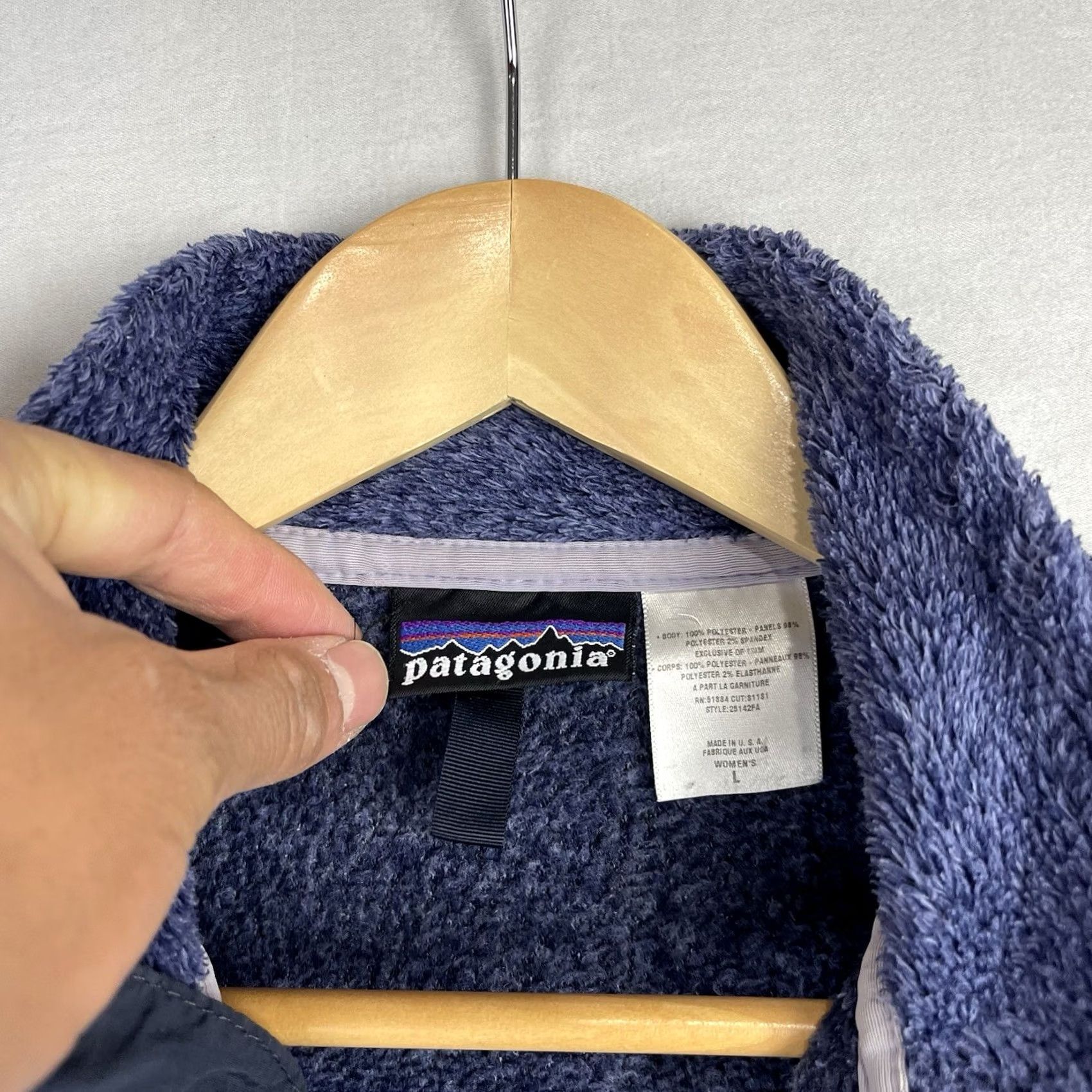 Patagonia VINTAGE Patagonia R2 Jacket Womens Large Purple Regulator Fleece Zip Deep Pile Size L / US 10 / IT 46 - 5 Thumbnail