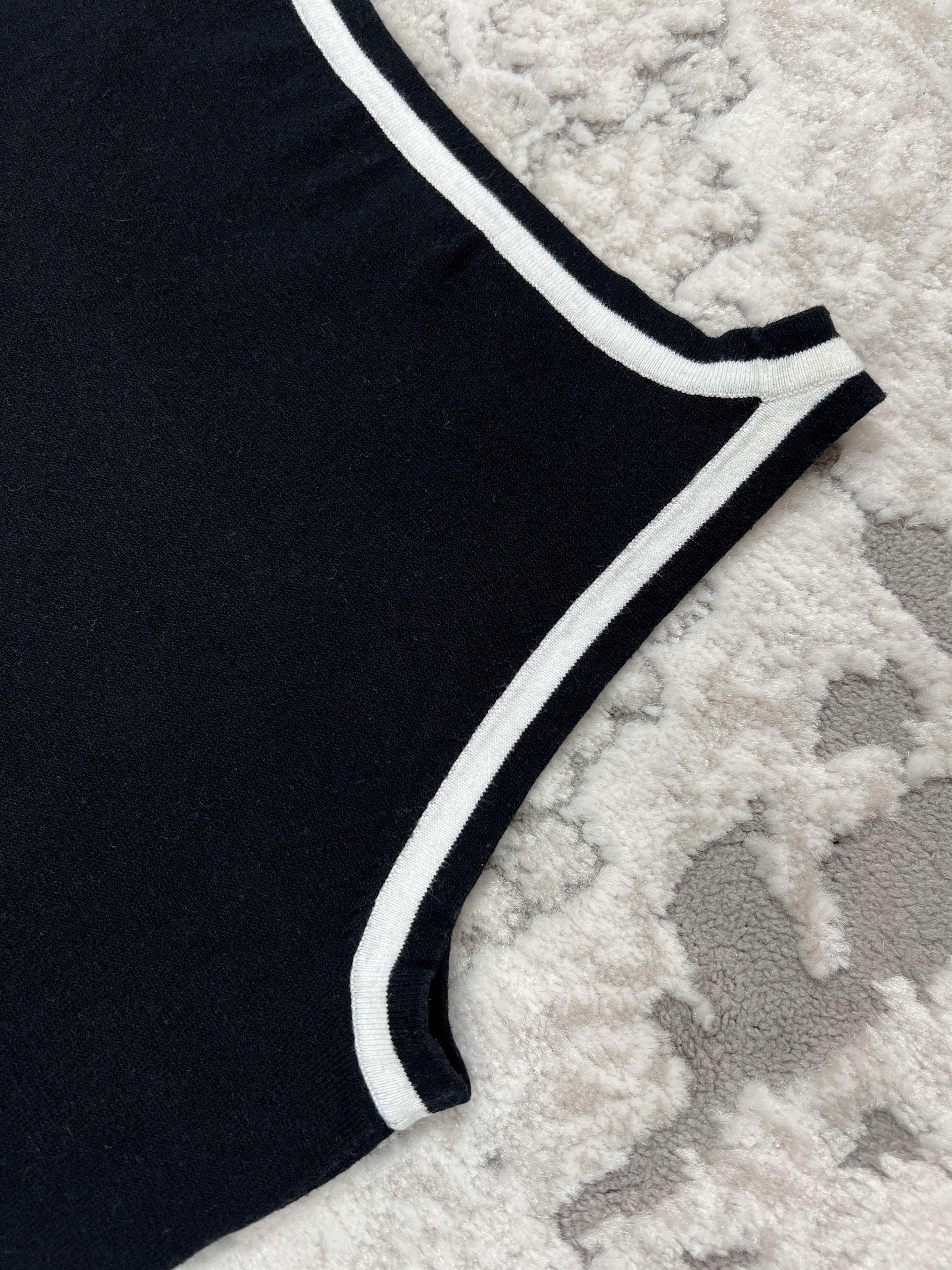 Lauren Ralph Lauren Vintage Lauren Ralph Lauren Tank Top Made in Hong Kong Size XS / US 0-2 / IT 36-38 - 6 Thumbnail