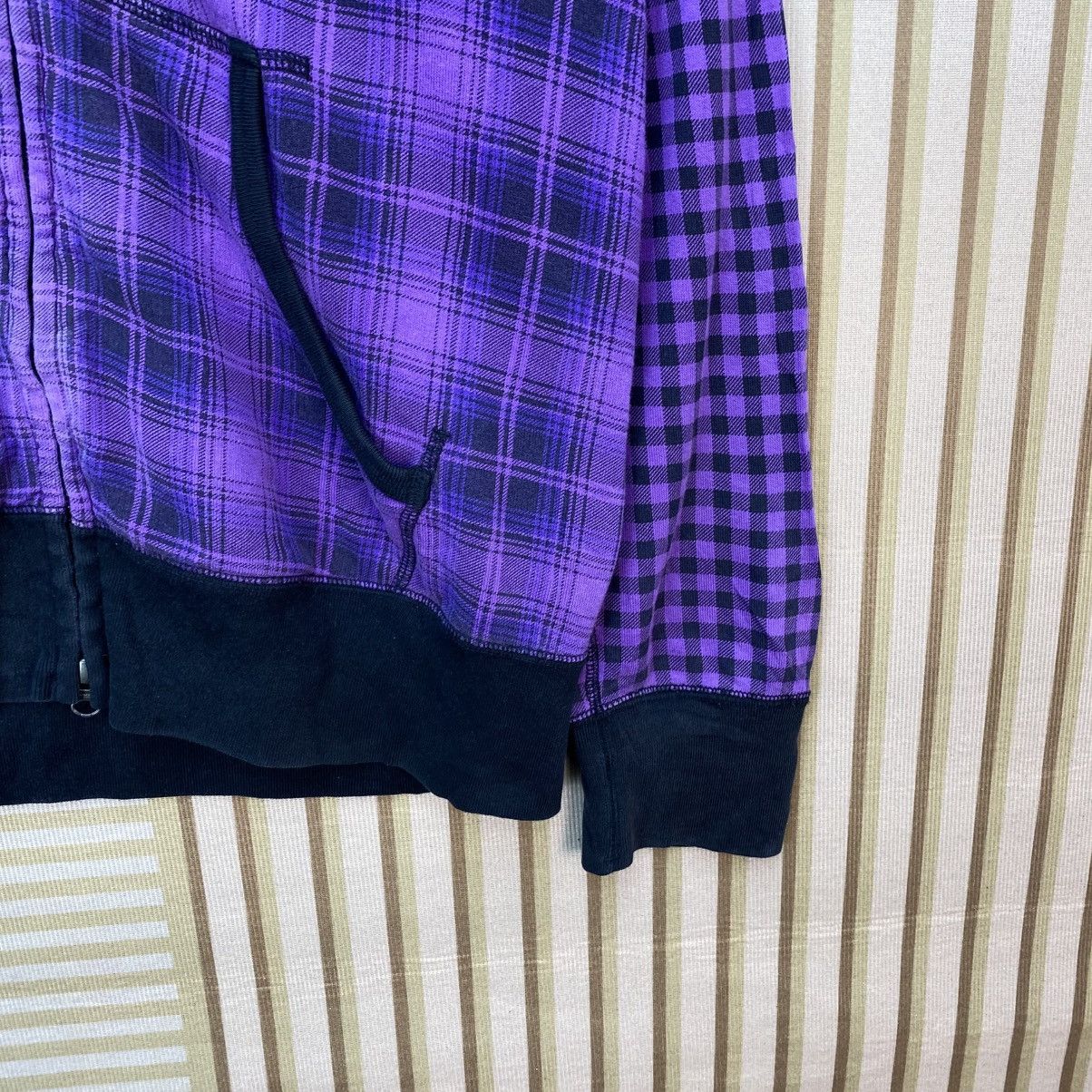 Uniqlo uniqlo Hoodie Size US M / EU 48-50 / 2 - 5 Thumbnail
