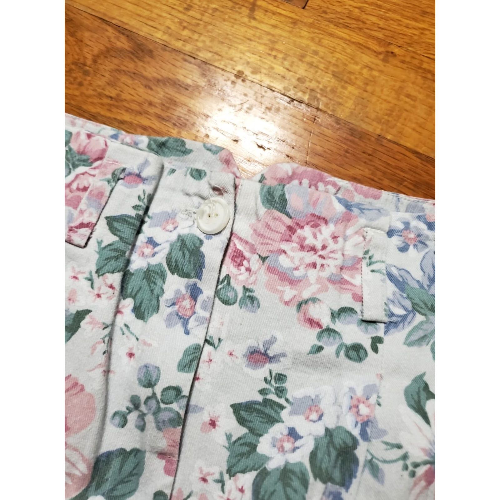 Vintage VINTAGE Best American Clothing Skirt Women's Size S Floral Cotton USA Made knee Length A-Line Buttons Pockets Slit White Spring Summer Fall Womens Size 28" / US 6 / IT 42 - 5 Thumbnail
