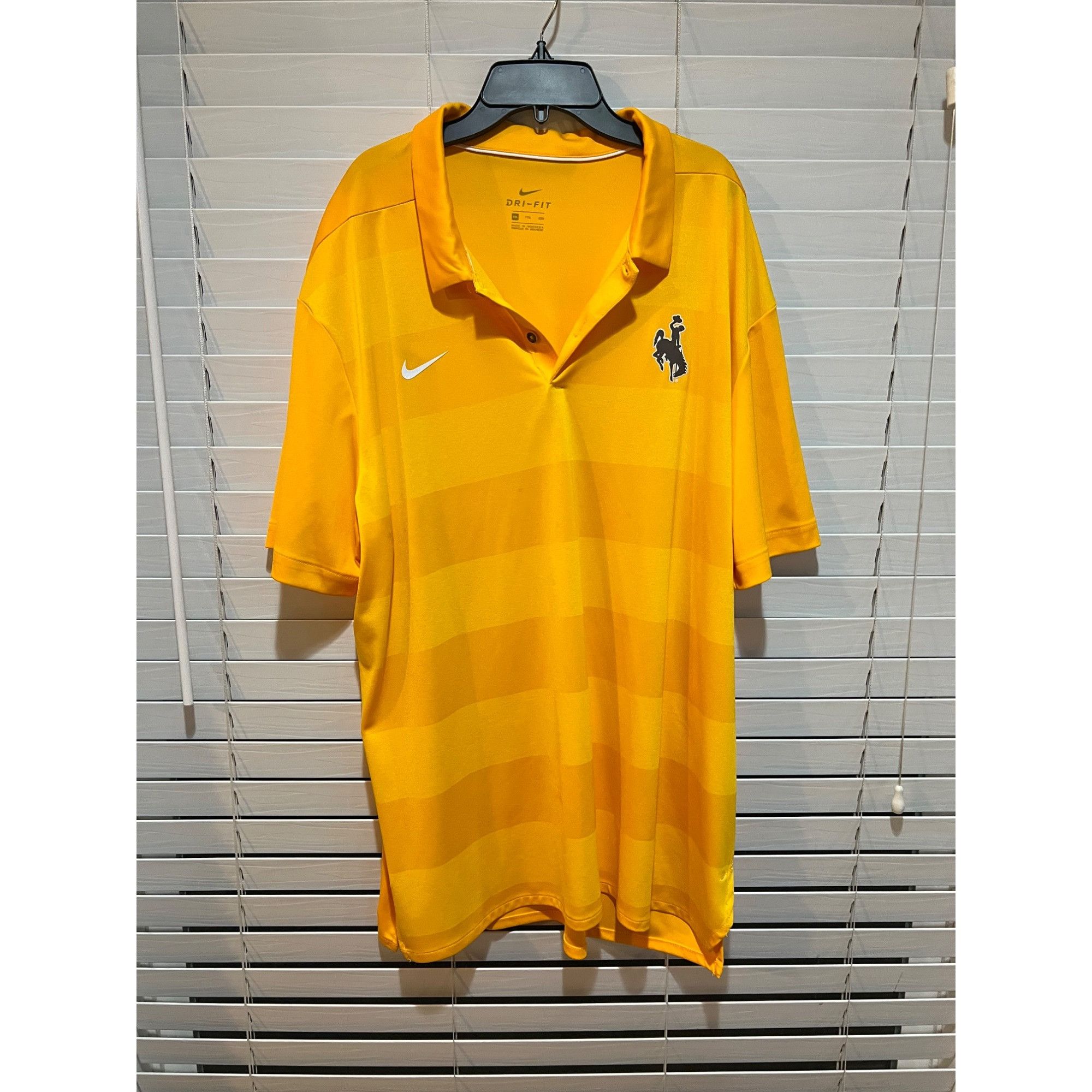 Nike Nike Wyoming Cowboys Polo Shirt - Size XXL Size US XXL / EU 58 / 5 - 1 Thumbnail