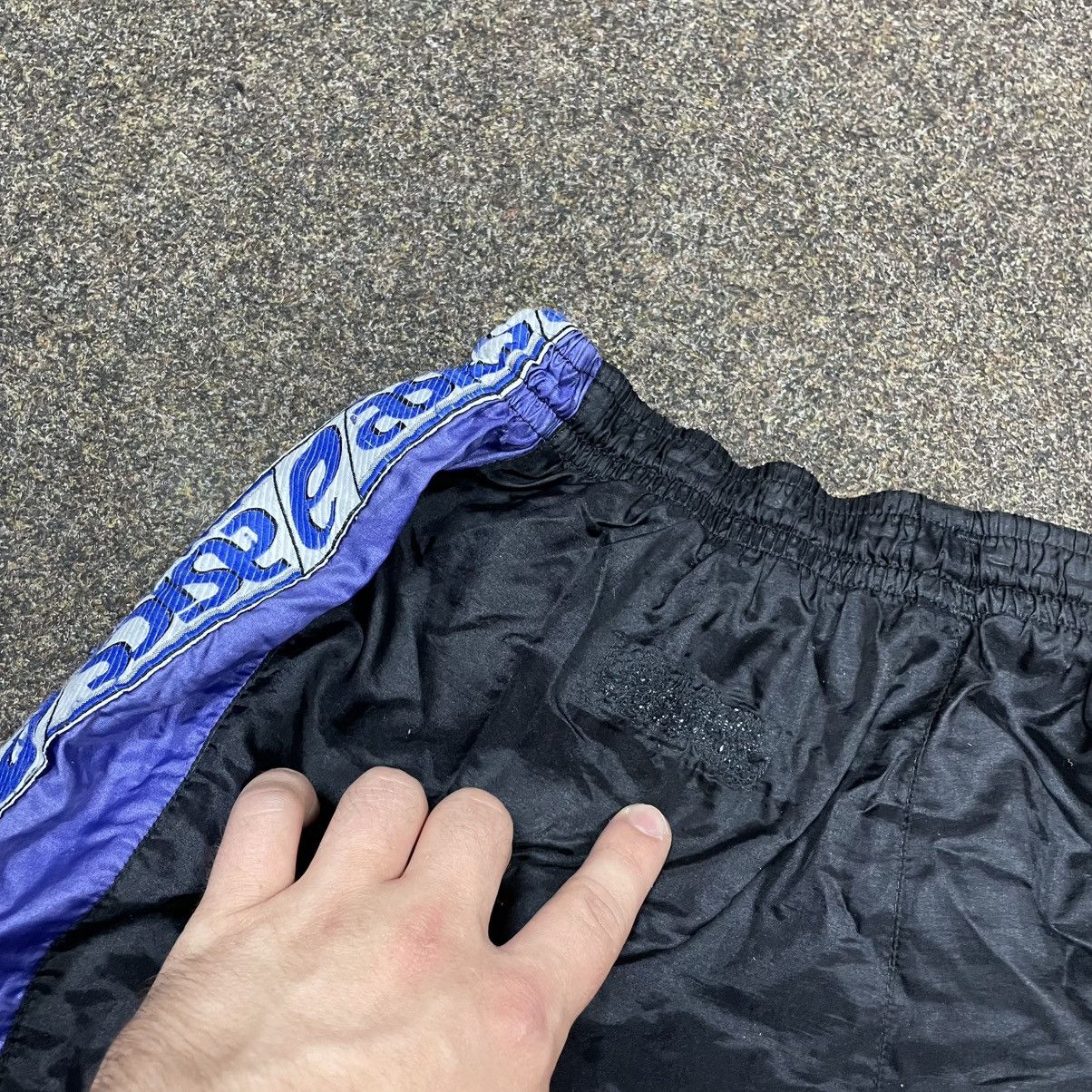 Vintage Y2K Asics Nylon Baggy Track Pants Purple Black Bleached 32 Size US 32 / EU 48 - 9 Thumbnail