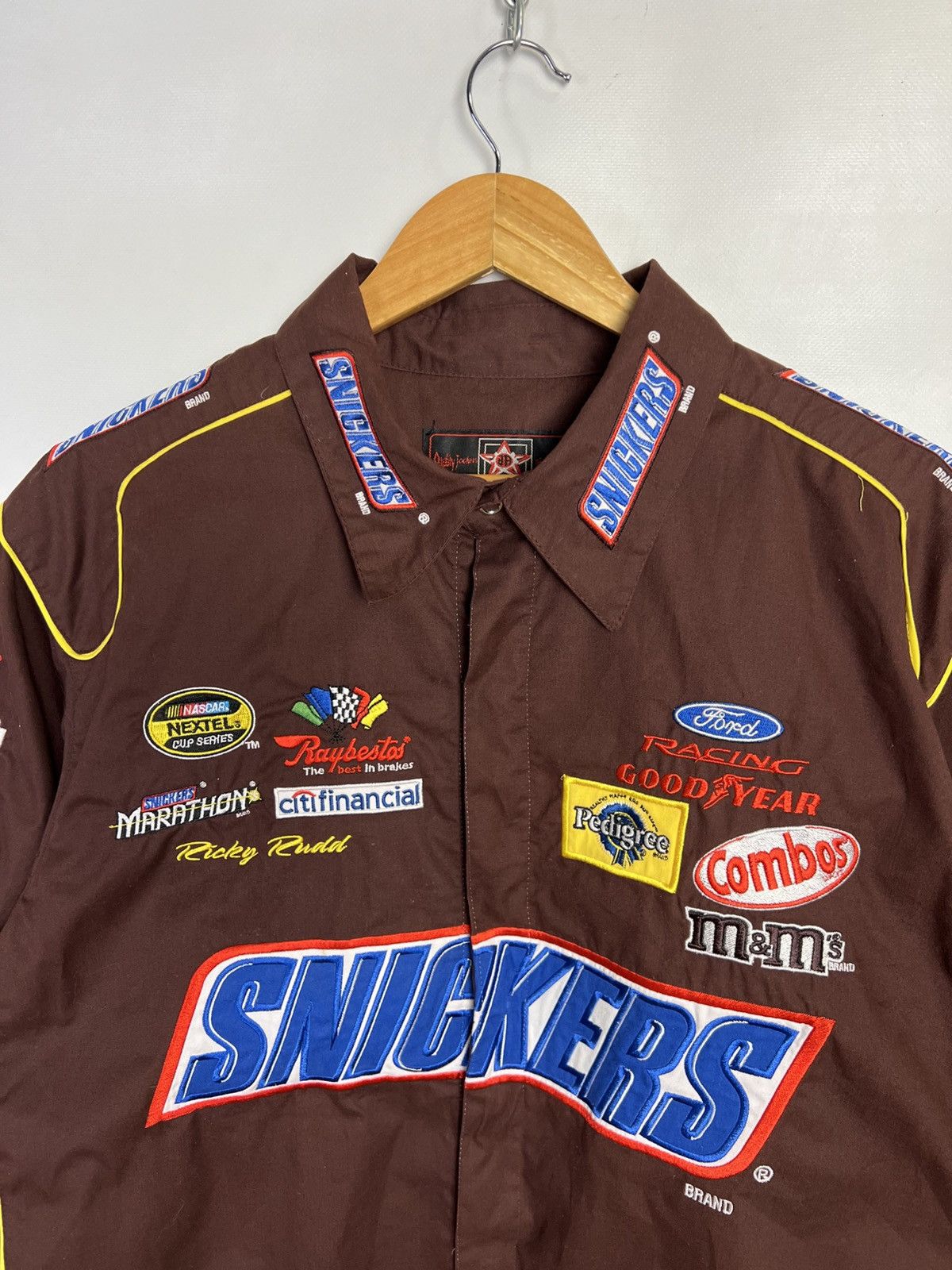 Vintage JH Design Snickers Moto Y2K brown Travis shirt