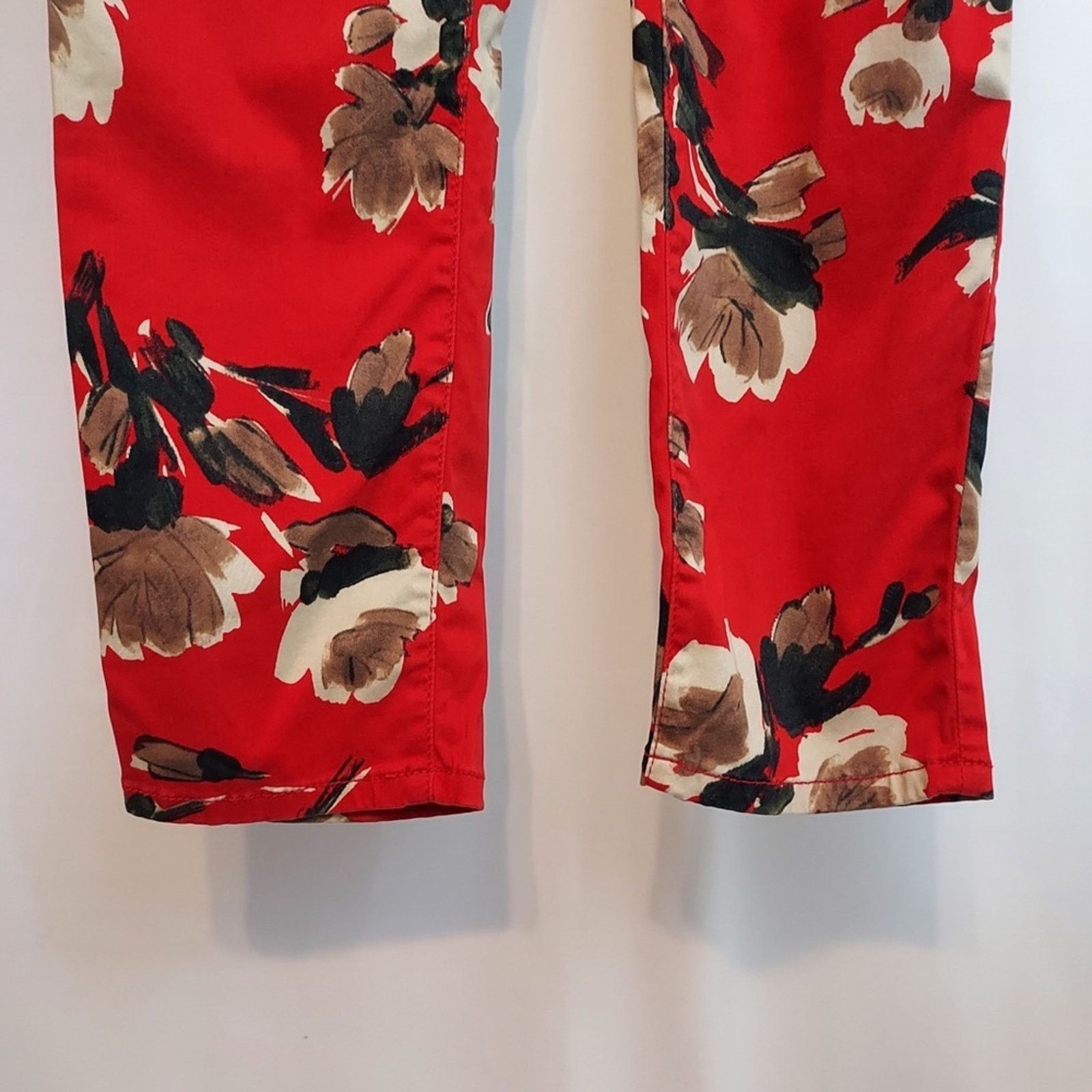 Chicos Chicos The Platinum Jegging Casual Red Floral Skinny Pants Size 25" / US 0 / IT 36 - 5 Thumbnail