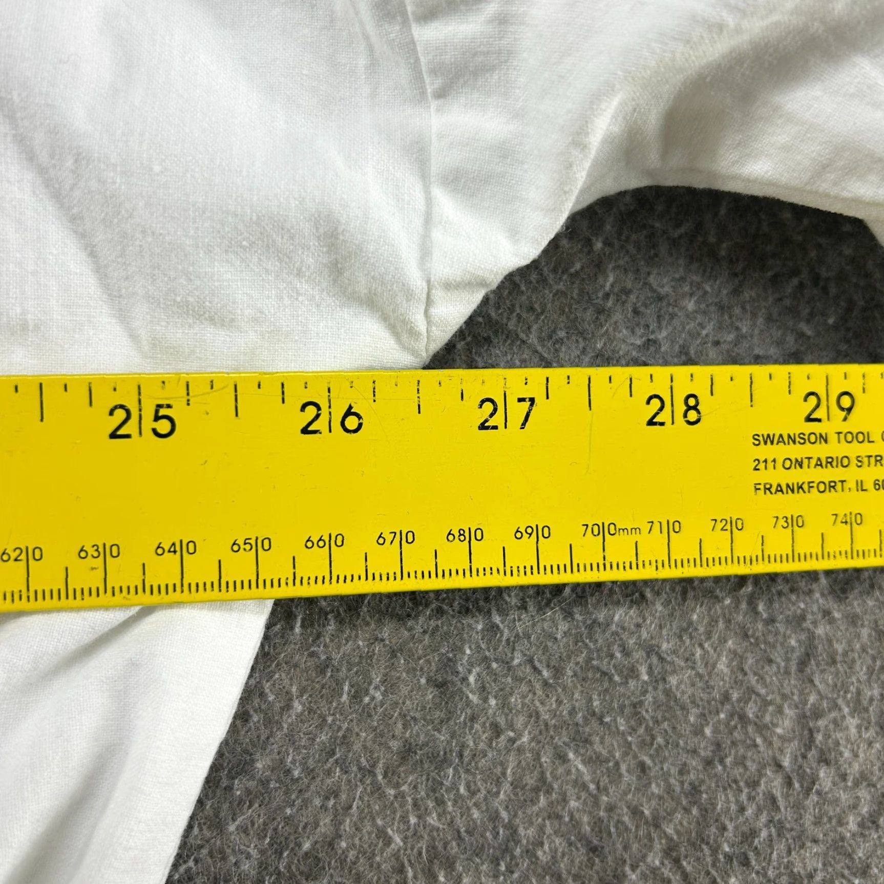 Vintage VINTAGE Crazy Shirts Sweatshirt Men XL White Nike USA 90s Crew Neck Long Sleeve Graphic Print Logo Pullover Cotton Fleece USA Men XL White 90s Size US XL / EU 56 / 4 - 7 Thumbnail