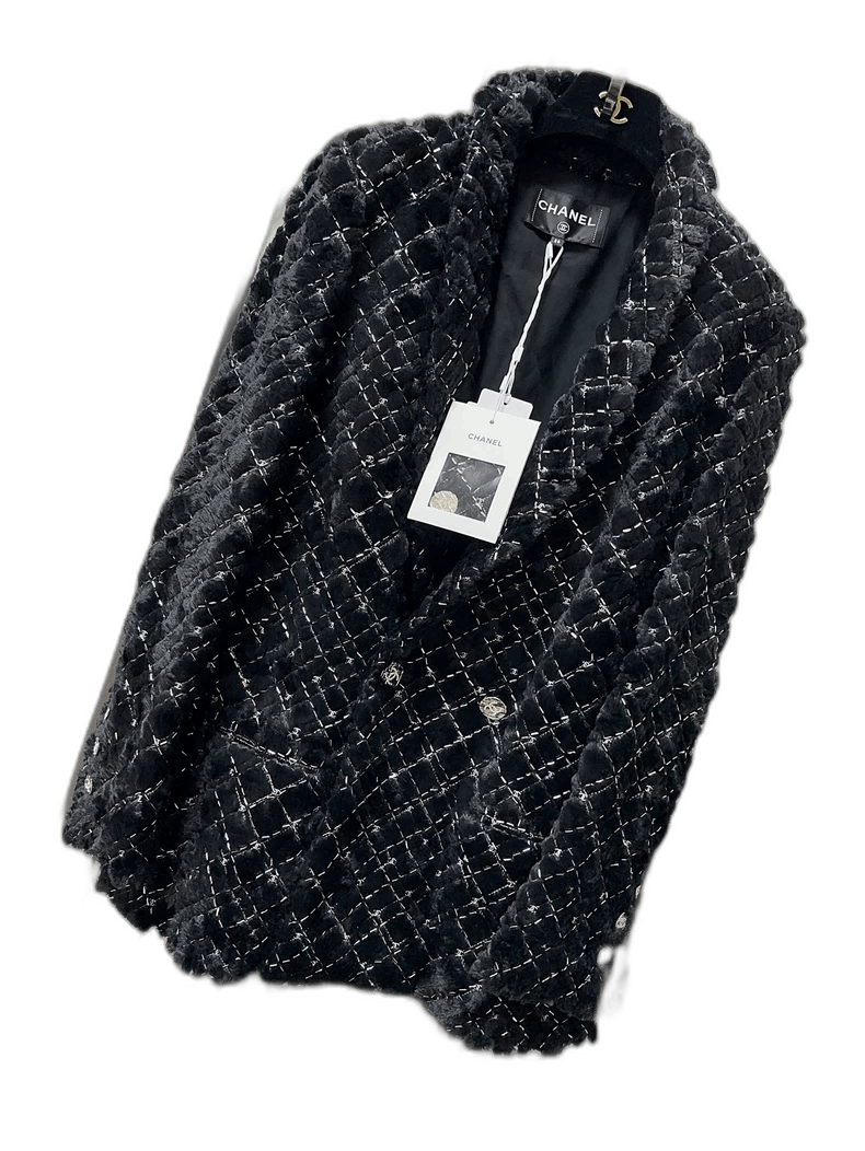 Chanel Chanel Rabbit Fur Quilted Blazer Coat Size M / US 6-8 / IT 42-44 - 1 Thumbnail