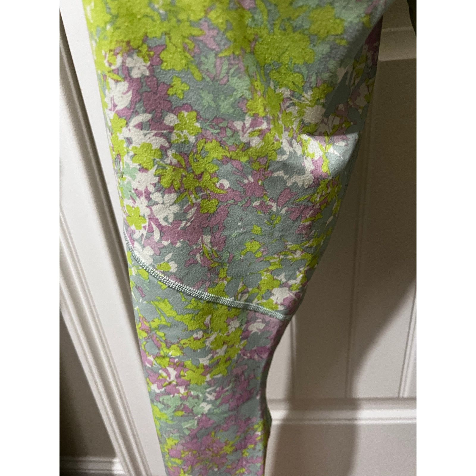 Fabletics Define PowerHold High-Waisted Legging 7/8 Stretch XL Size 36" / US 14 / IT 50 - 11 Thumbnail