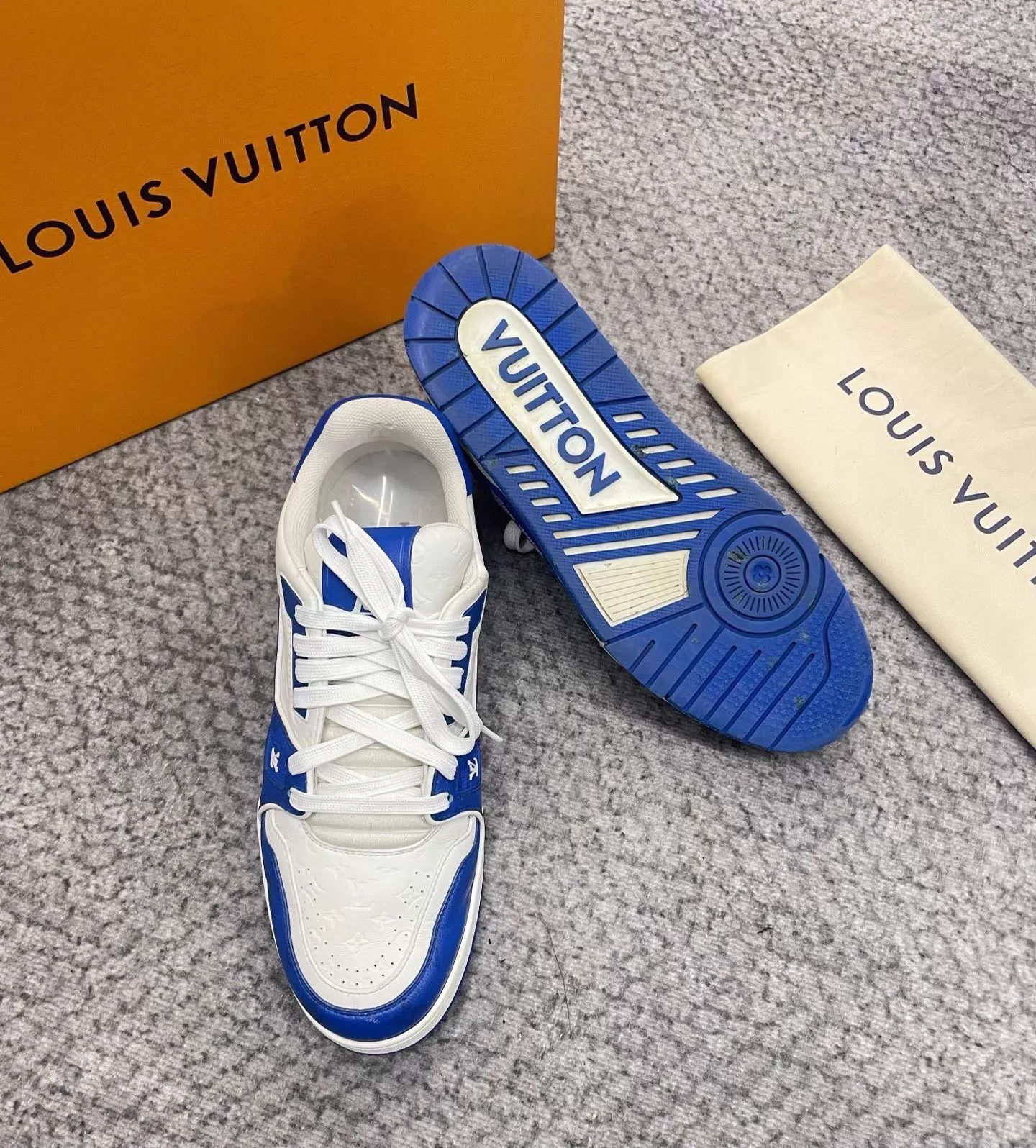 Louis Vuitton LV Trainer Size 7 Klein Blue/White Size US 7 / IT 37 - 6 Thumbnail