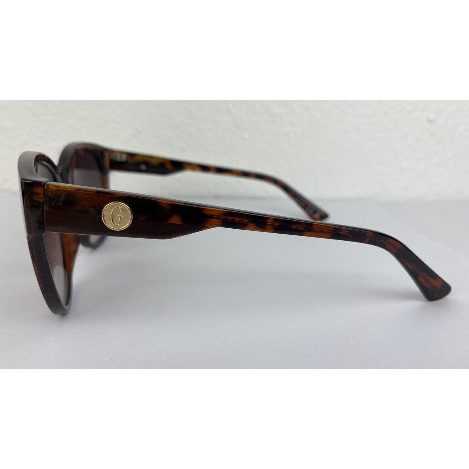 Guess Guess Tortoise Shell Sunglasses Gold Logo Gradient Lenses Size ONE SIZE - 3 Thumbnail