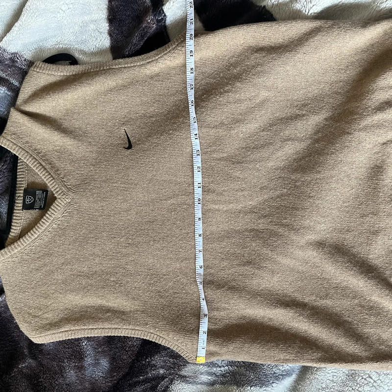 Nike Vintage Tan Beige Nike Vest 100% Cotton L Athletic sports Size US L / EU 52-54 / 3 - 6 Thumbnail