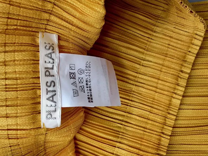 Issey Miyake Issey Miyake size:5 Ginger yellow pleated skirt Size 22" - 3 Thumbnail