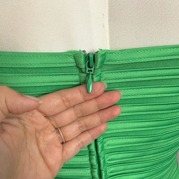 Joseph Ribkoff Vintage Joseph Ribkoff Green Ribbed Sleeveless Bustier Top Size M / US 6-8 / IT 42-44 - 8 Thumbnail
