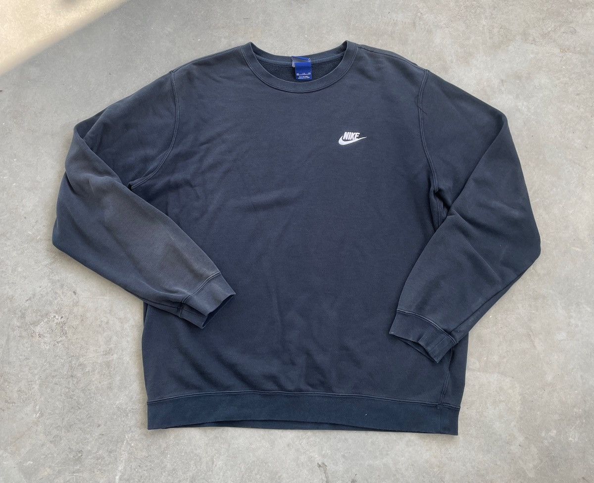 Nike × Vintage VINTAGE NIKE MINI SWOOSH SWEATSHIRT Size US XL / EU 56 / 4 - 1 Thumbnail