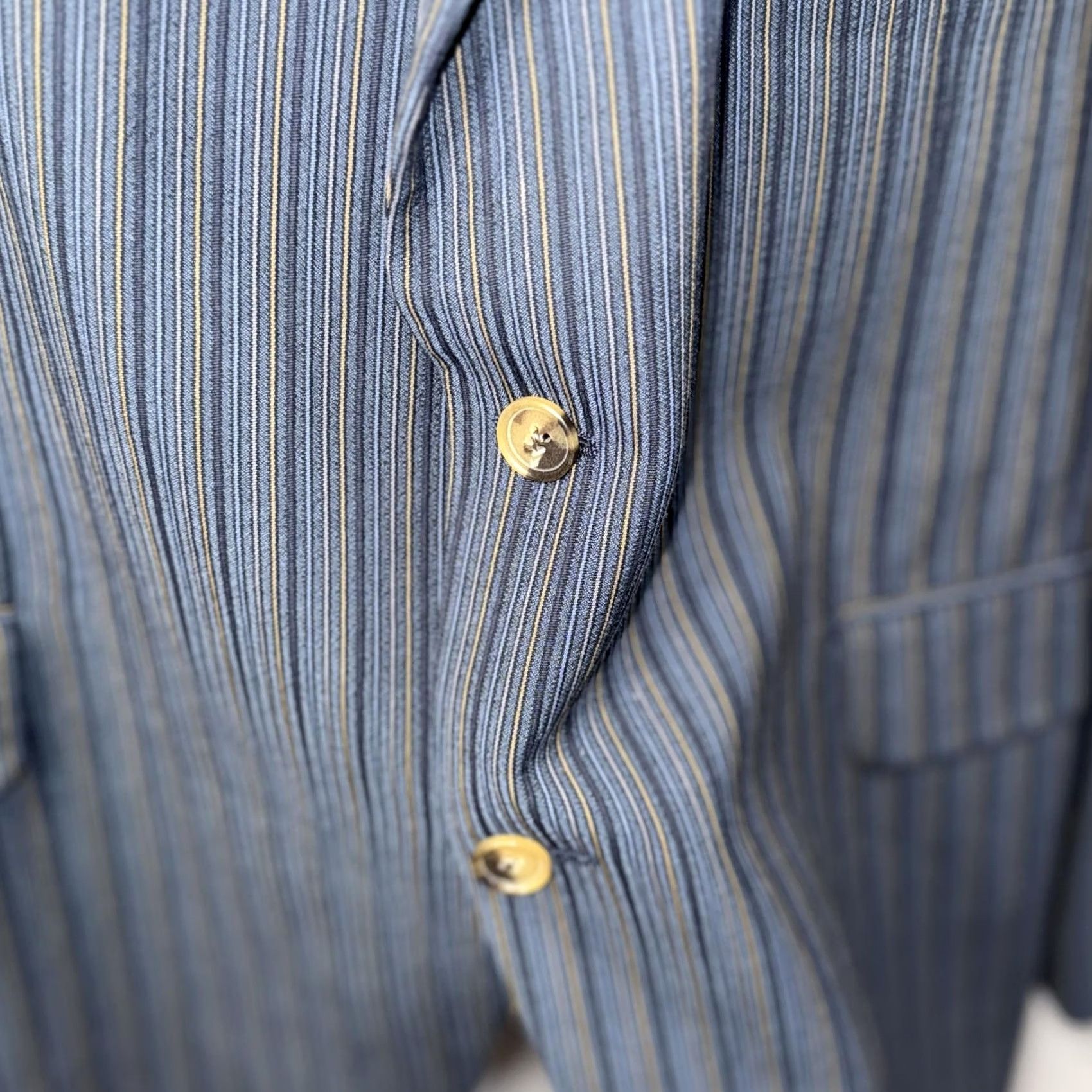 Jack Victor VINTAGE Jack Victor Prossimo Blazer Mens 46R Blue Pinstripe Sport Coat Gold Buttons Jacket/Coat Advanced Two-Button Notch Lapel 46 Regular Mens Size 46R - 3 Thumbnail