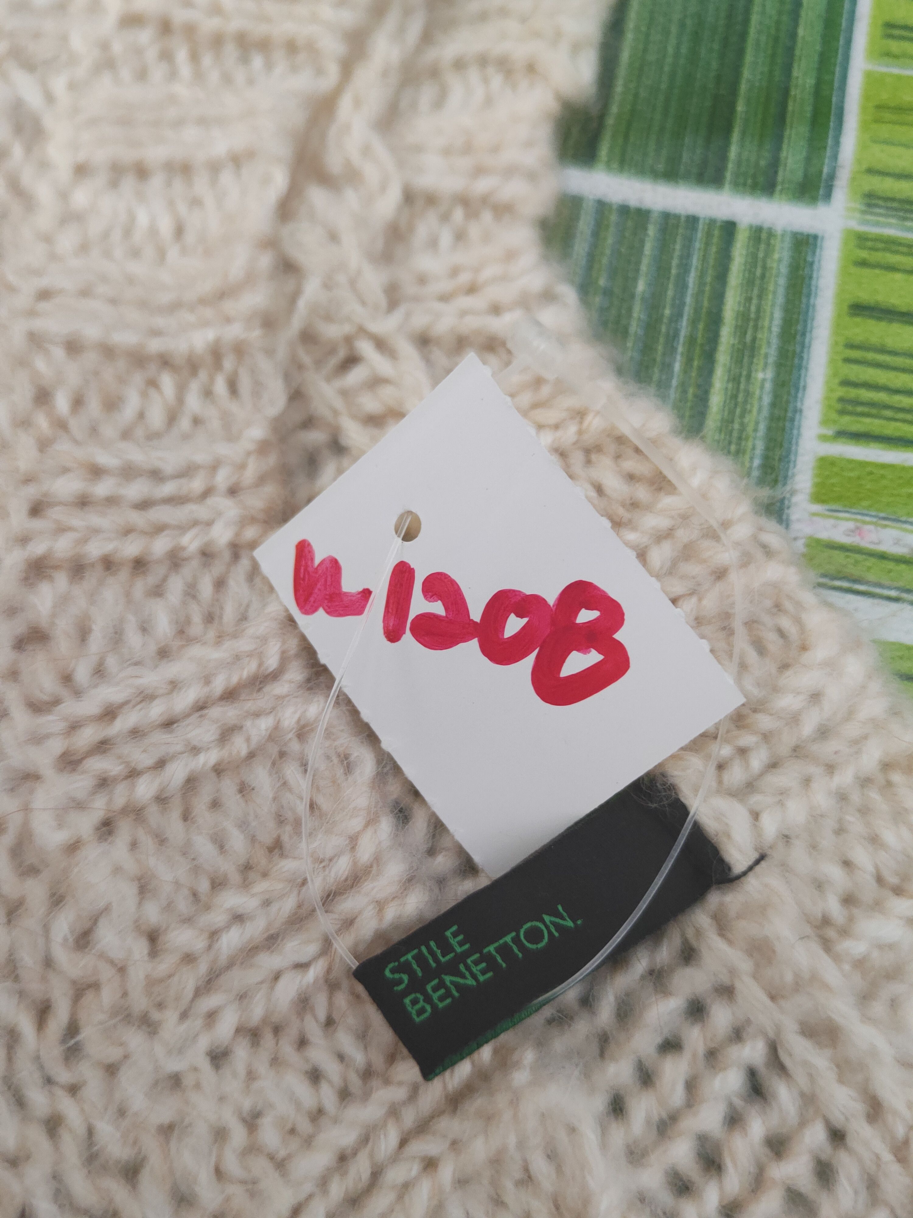 Japanese Brand × Vintage Still Benetton Dark Gray Cream Knitwear Sweatshirts #W1208 Size US S / EU 44-46 / 1 - 11 Thumbnail