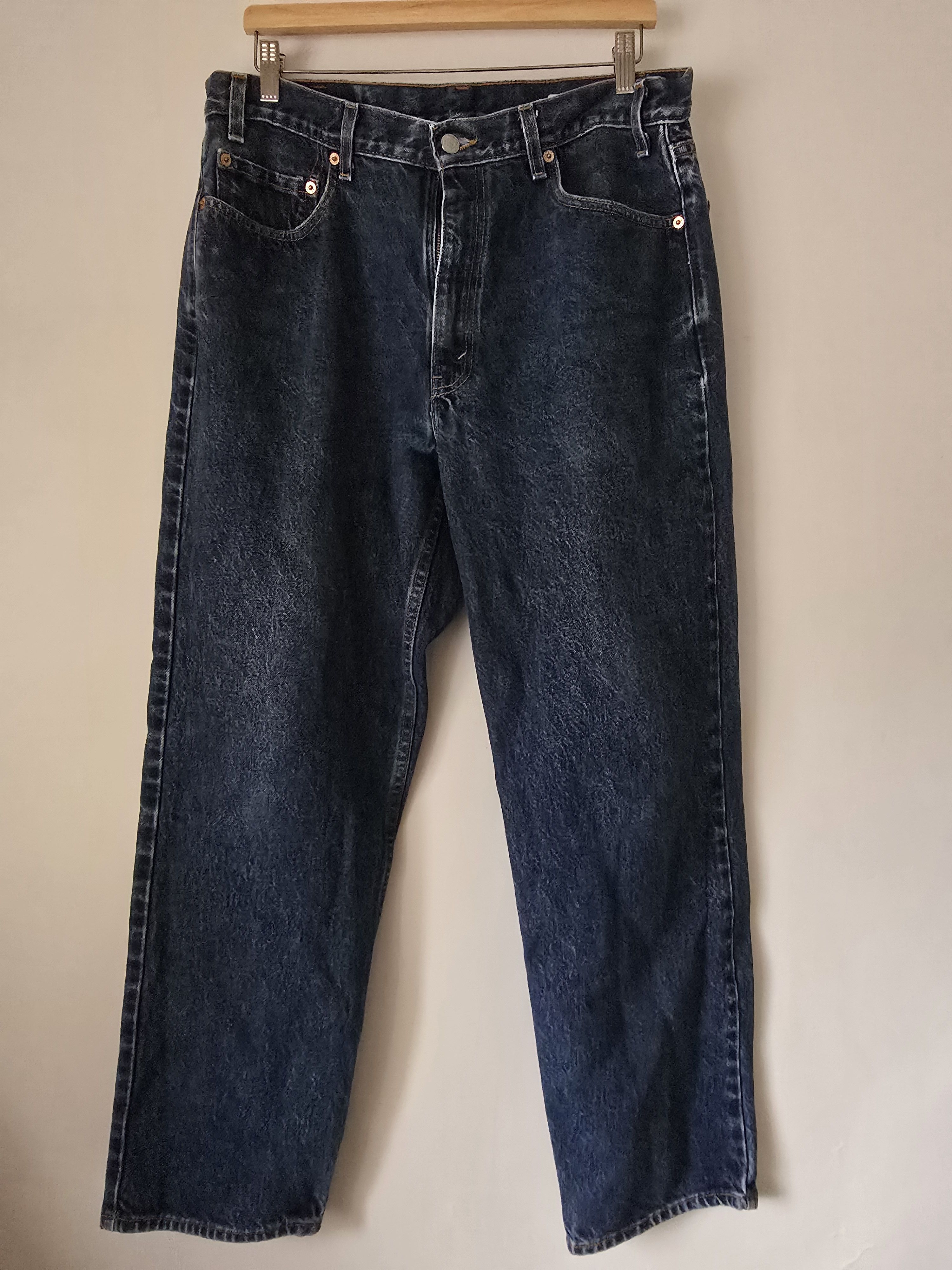 Levi's VINTAGE 1994 MEN'S 550 DARK WASH DENIM JEANS Size US 36 / EU 52 - 1 Thumbnail
