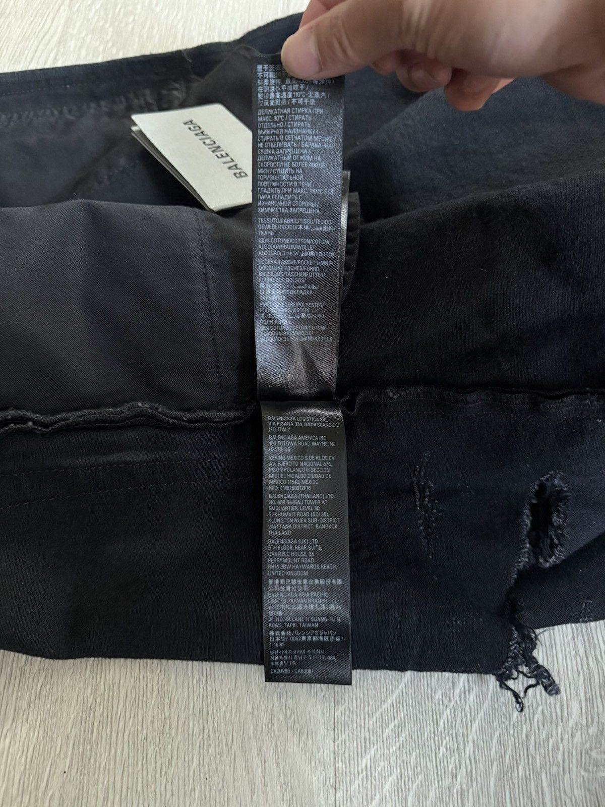 Balenciaga Balenciaga 24 Mudshow Destroyed Slashed Denim Size US 30 / EU 46 - 8 Thumbnail