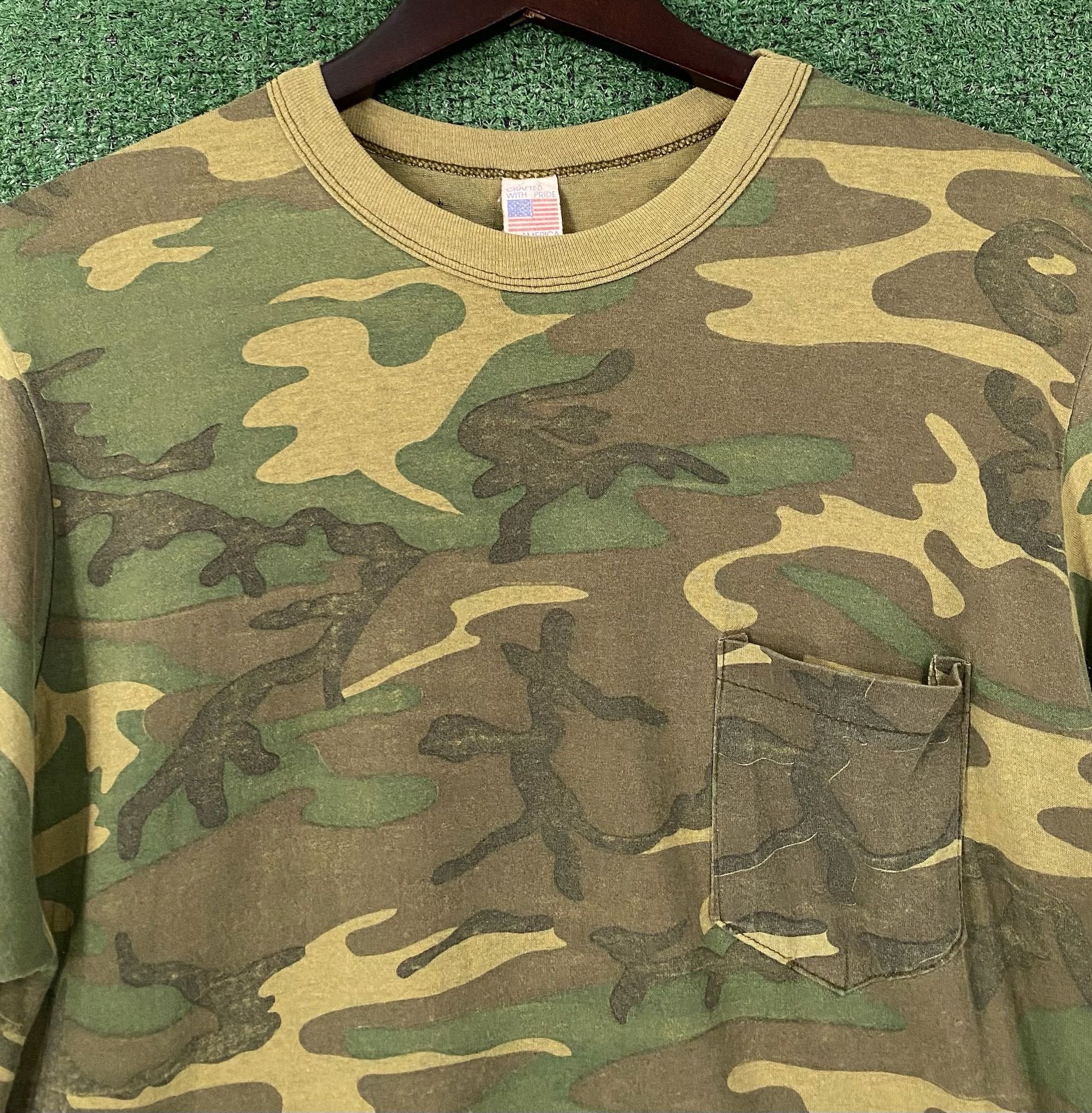 Vintage 80’s Camo Camouflage Single Stitch Pocket T-Shirt Large Size US L / EU 52-54 / 3 - 2 Thumbnail