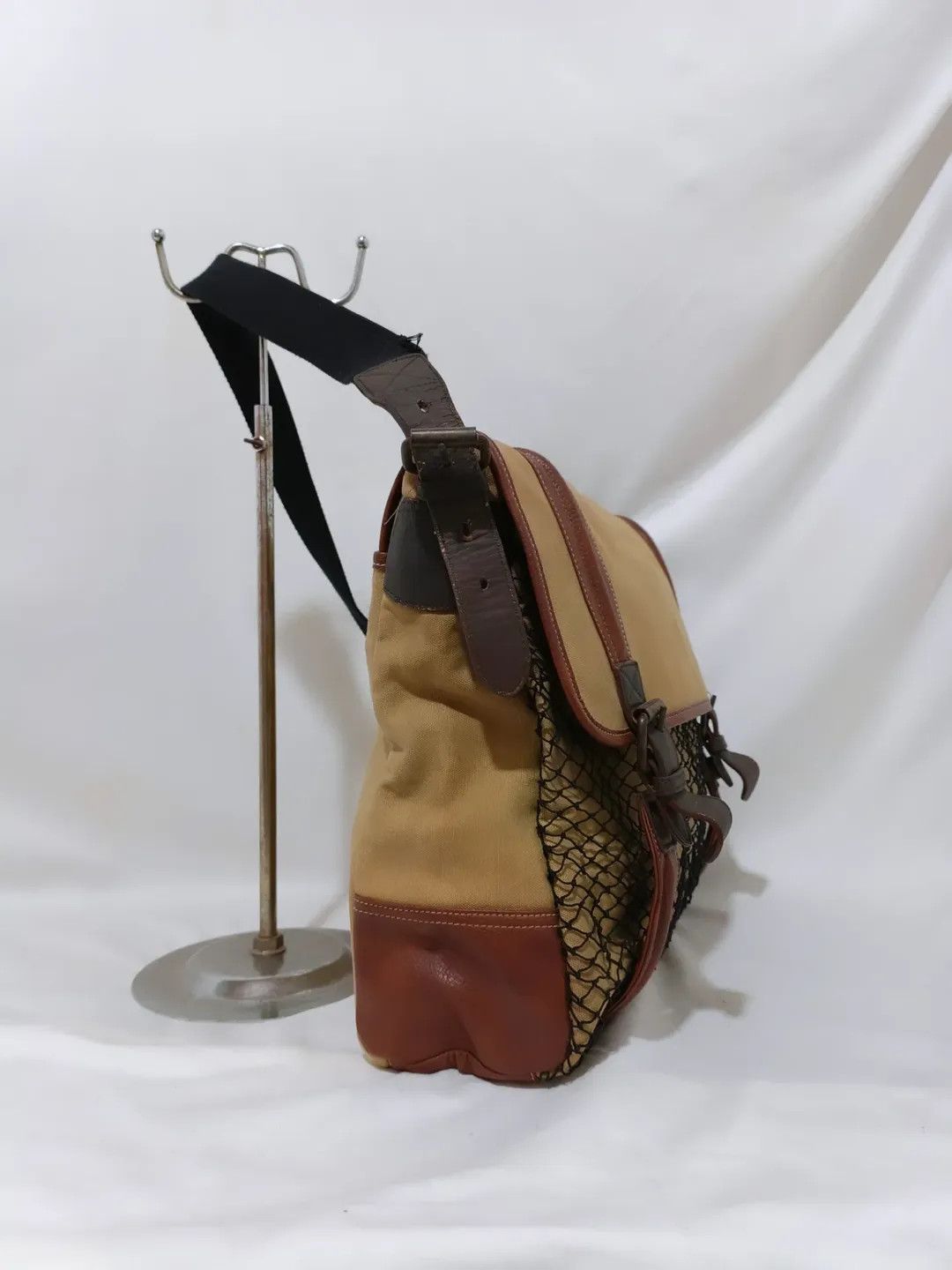 Giordano 80-90s Giordano Canvas & Genuine Leather Messenger Bag Size ONE SIZE - 3 Thumbnail