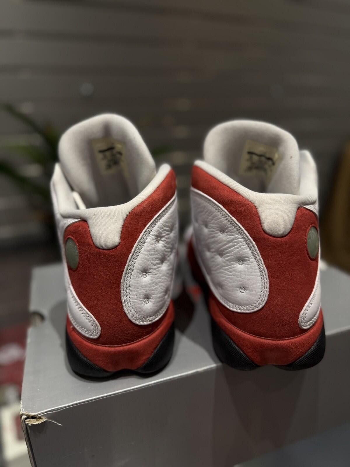 Jordan Brand Jordan Air Jordan 13 Retro Chicago White Red Black Size (10) Size US 10 / EU 43 - 12 Thumbnail