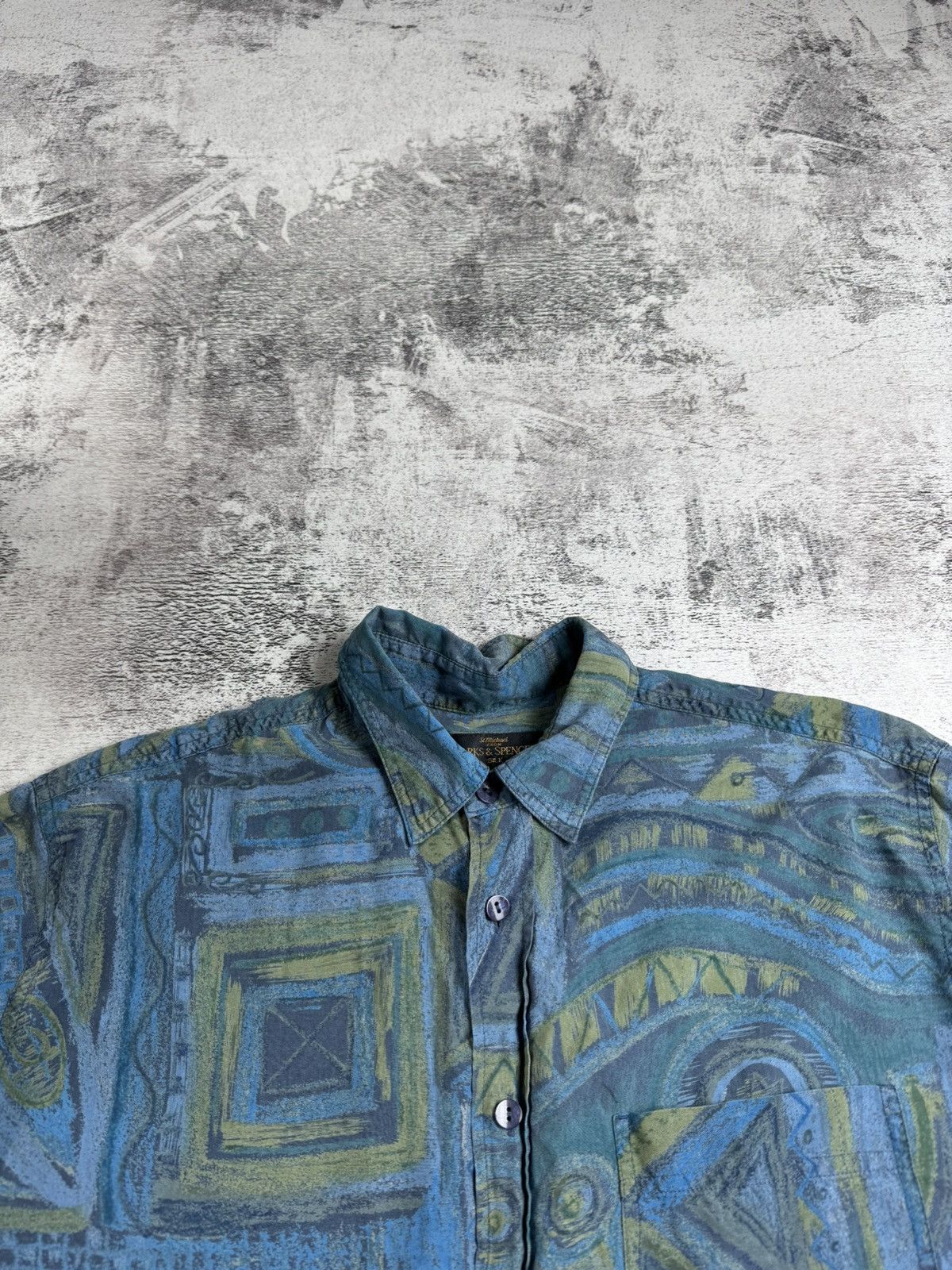 Vintage Mark Spencer St. Michael Men’s Large Abstract Hawaii Silk Button Shirt T Shirt Size US L / EU 52-54 / 3 - 7 Thumbnail