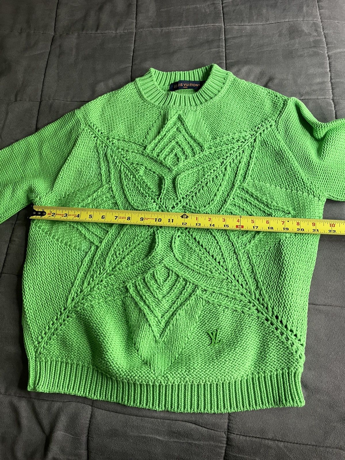 Louis Vuitton Louis Vuitton Green Flower Monogram Hand-Knit Sweater Size US L / EU 52-54 / 3 - 7 Thumbnail