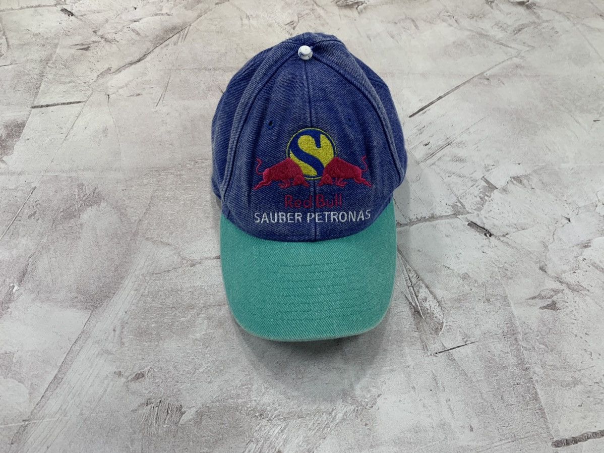 Red Bull × Vintage Mens vintage cap Red Bull Sauber Petronas Malaysia Size ONE SIZE - 1 Thumbnail