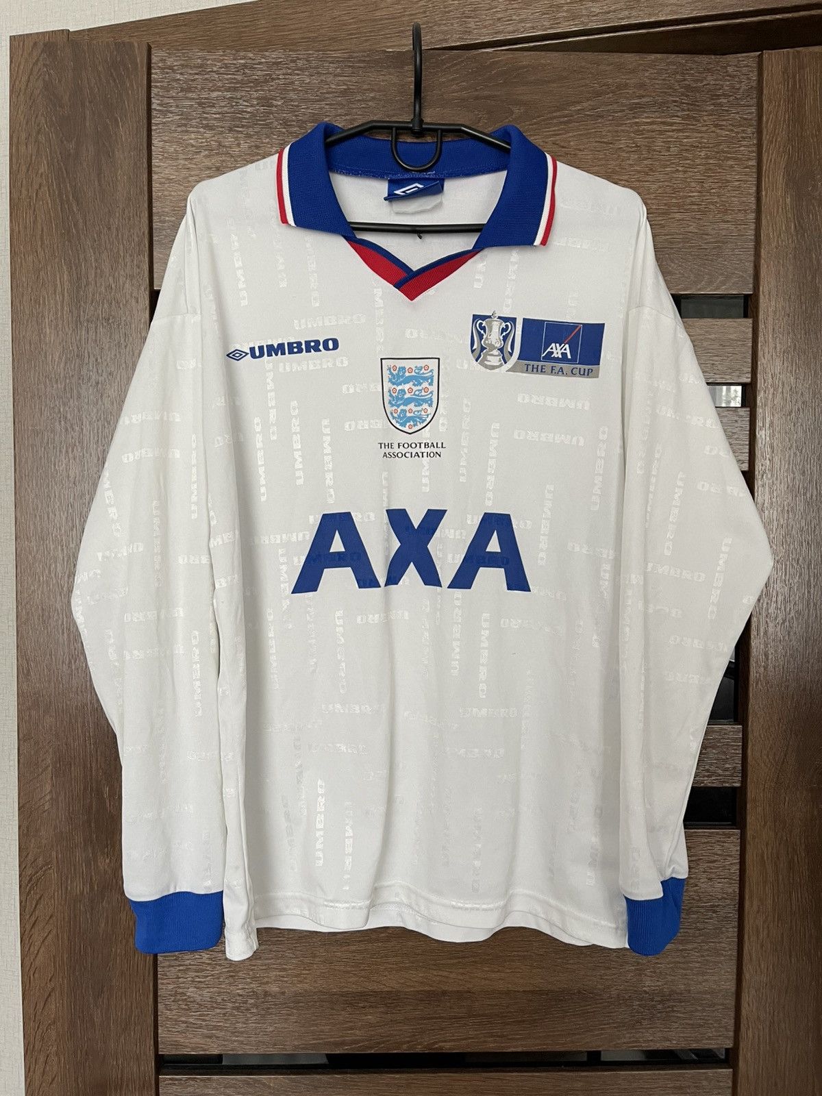 Umbro Umbro England Vintage Soccer Long Sleeve Jersey T-Shirt 90s Size US M / EU 48-50 / 2 - 2 Thumbnail
