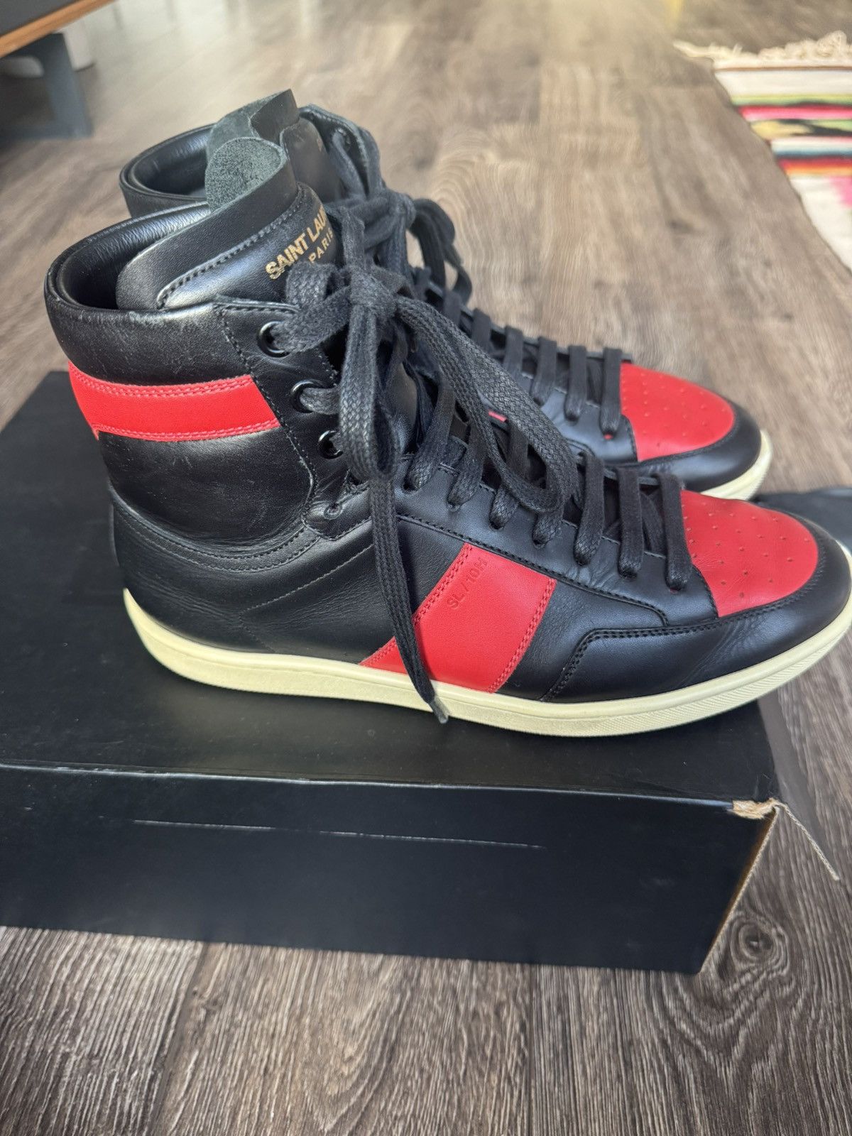 Saint Laurent Paris Saint Laurent SL/10H size 39 Size US 6 / EU 39 - 2 Thumbnail