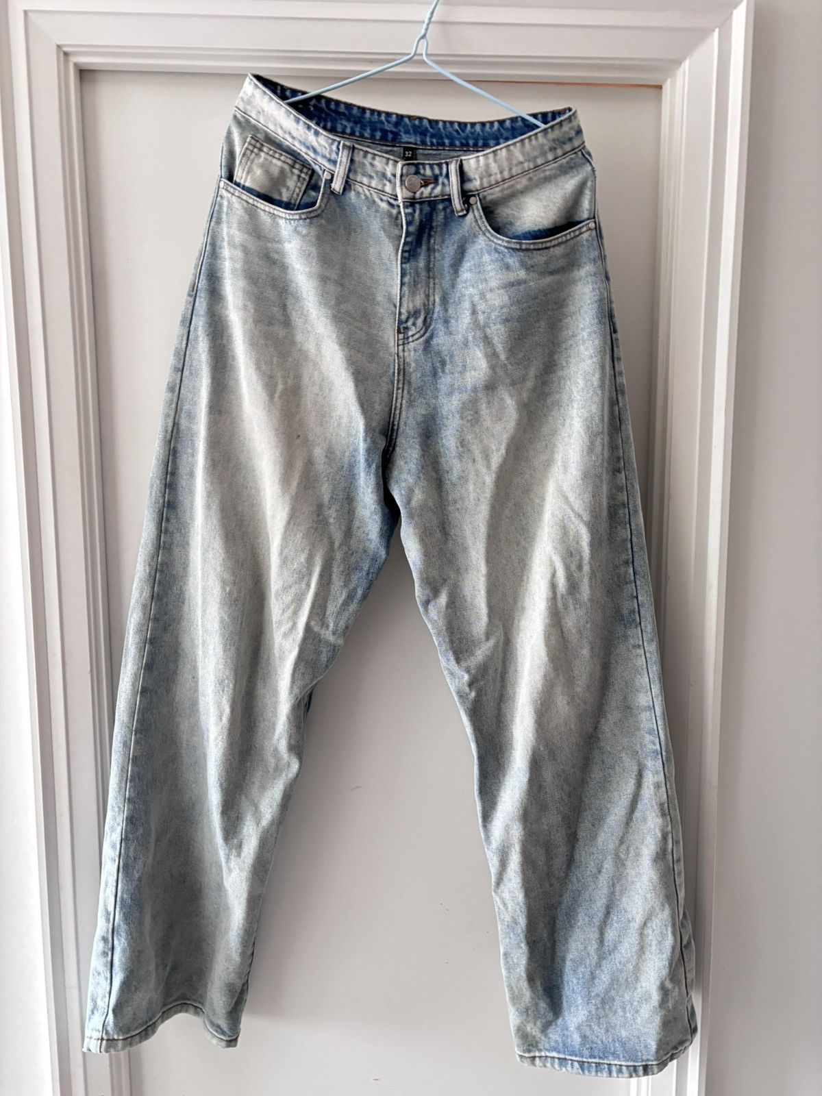 パンツ Basketcase Lax baggy denim LIGHT BLUE 30 Basketcase - Lax Distressed Baggy Denim | HBX - Globally