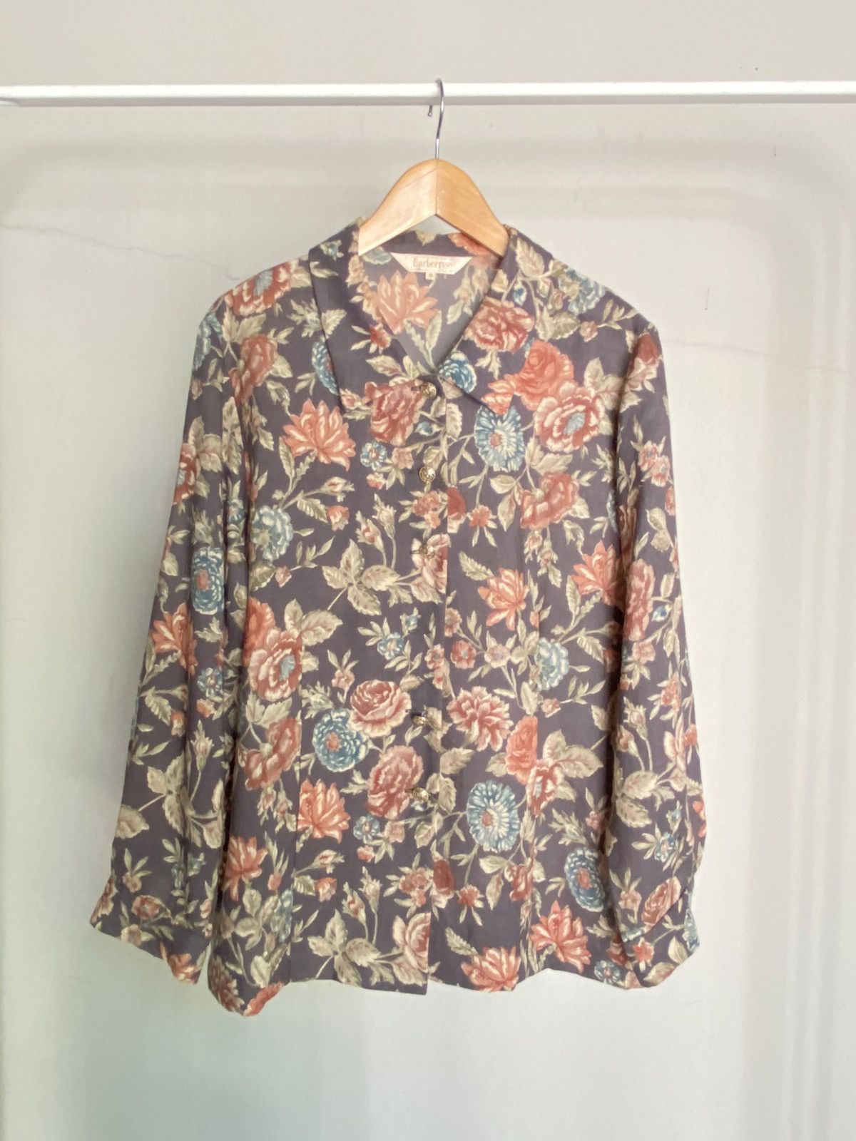 Burberry Burberrys Vintage Floral Button-Up Blouse in Charcoal Size XL / US 12-14 / IT 48-50 - 20 Thumbnail