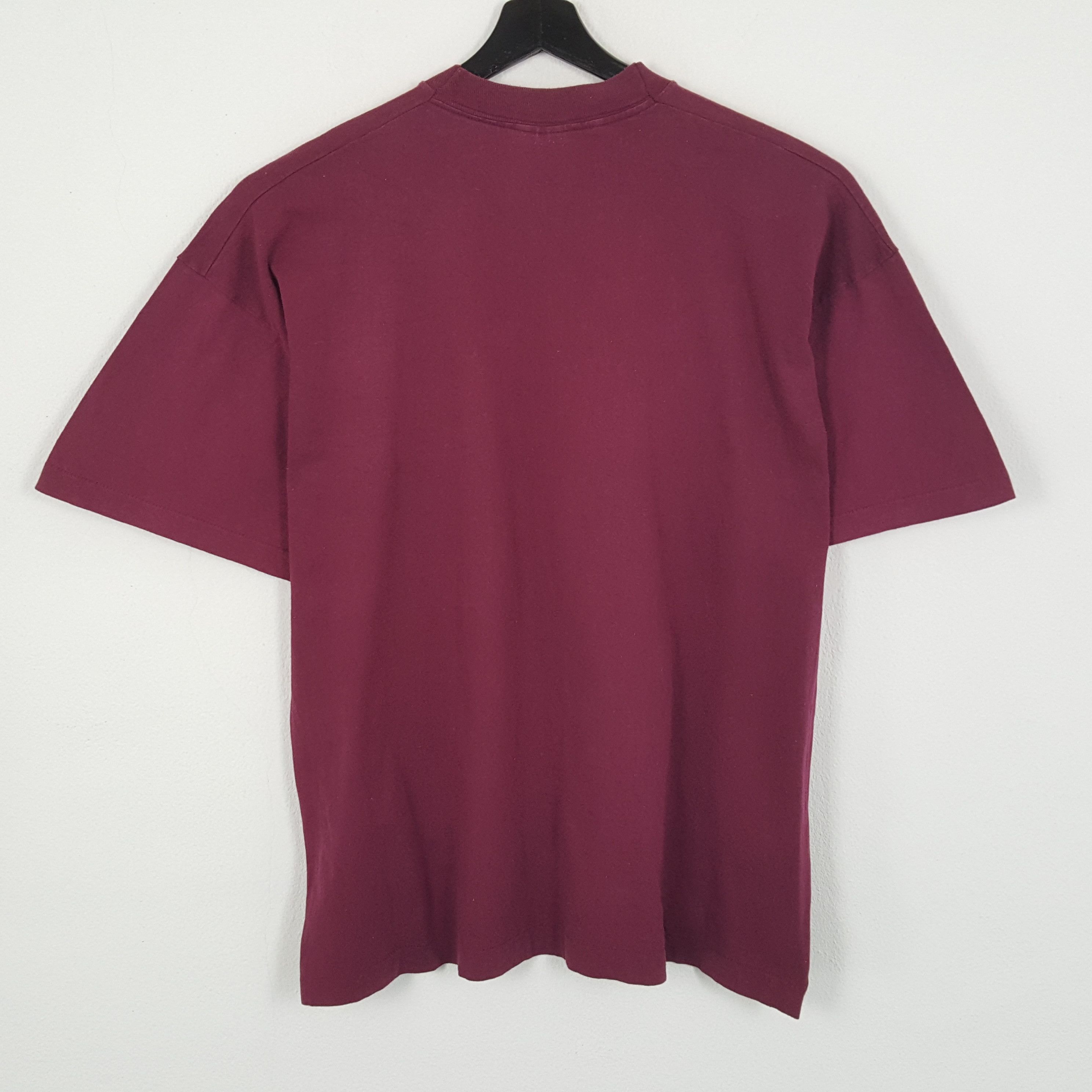 Disney × Vintage THE HUNCHBACK OF NOTRE DAME Musical Drama Film Tshirt Size US XL / EU 56 / 4 - 3 Thumbnail