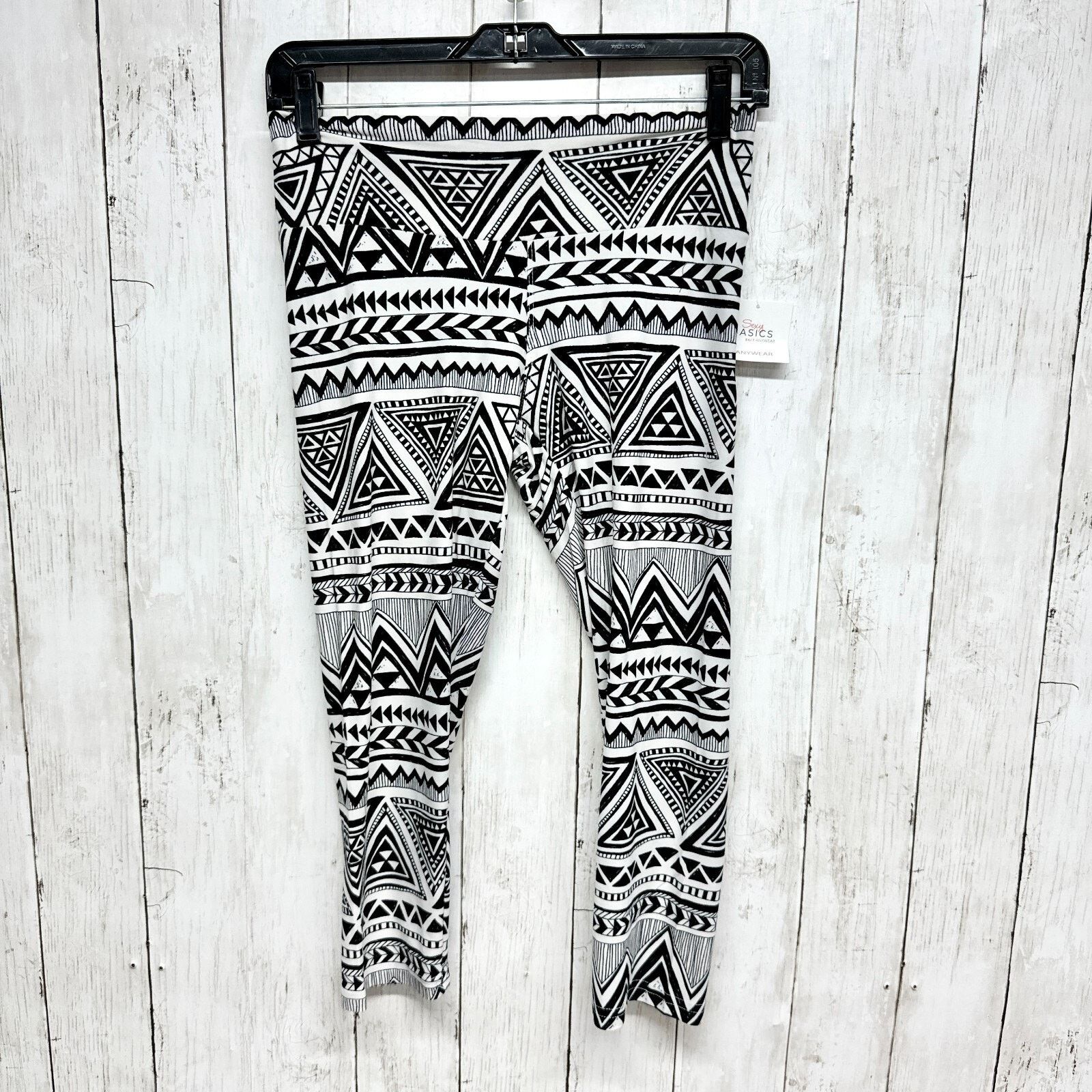 Other Sexy Basics 24/7 Anywear Pants SM Aztec Print Leggings NWT Size 27" / US 4 / IT 40 - 1 Thumbnail