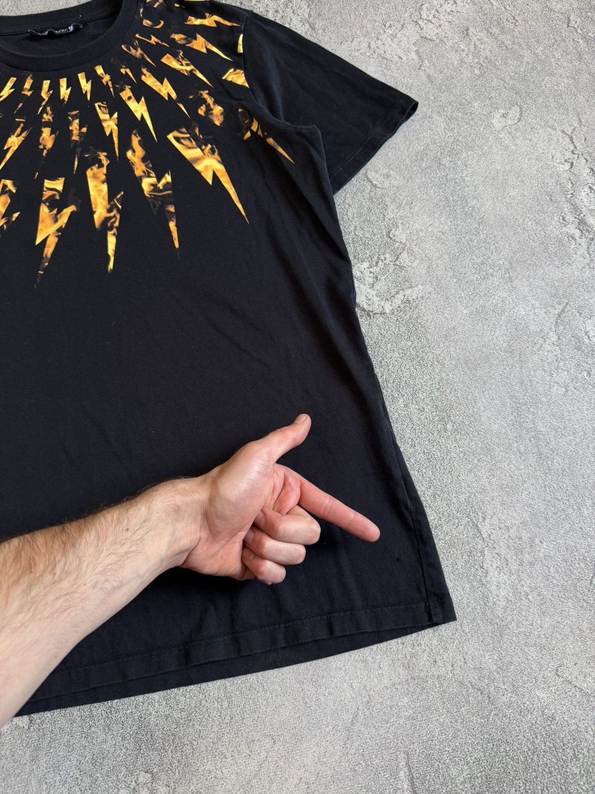 Neil Barrett Neil Barett L lightning bolt ⚡️ printed tshirt tee shirt Size US L / EU 52-54 / 3 - 10 Thumbnail