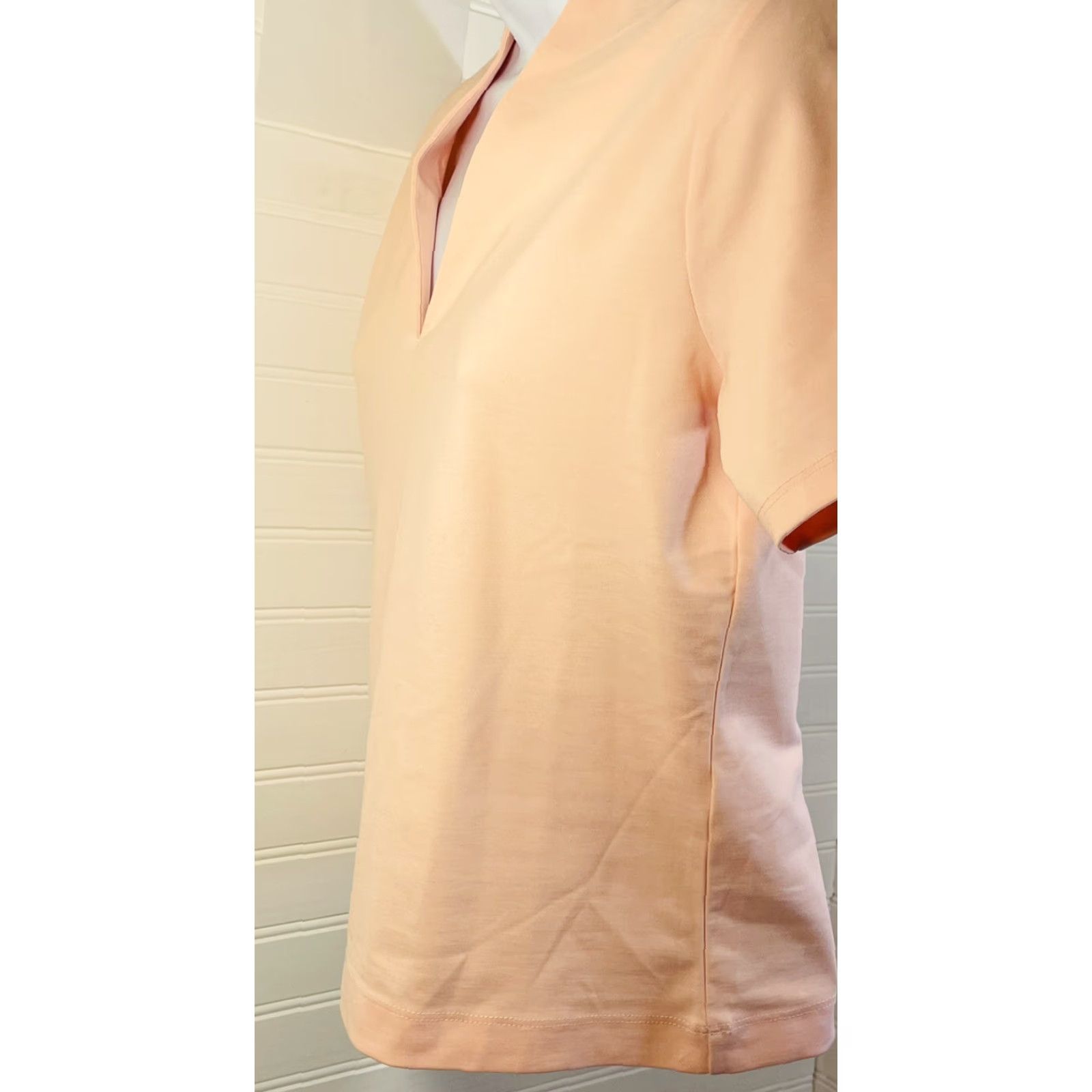 Banana Republic Banana Republic Women’s Short Sleeve Blouse NWT Pink Light Small XS? Wait: Please confirm size. Size S / US 4 / IT 40 - 5 Thumbnail