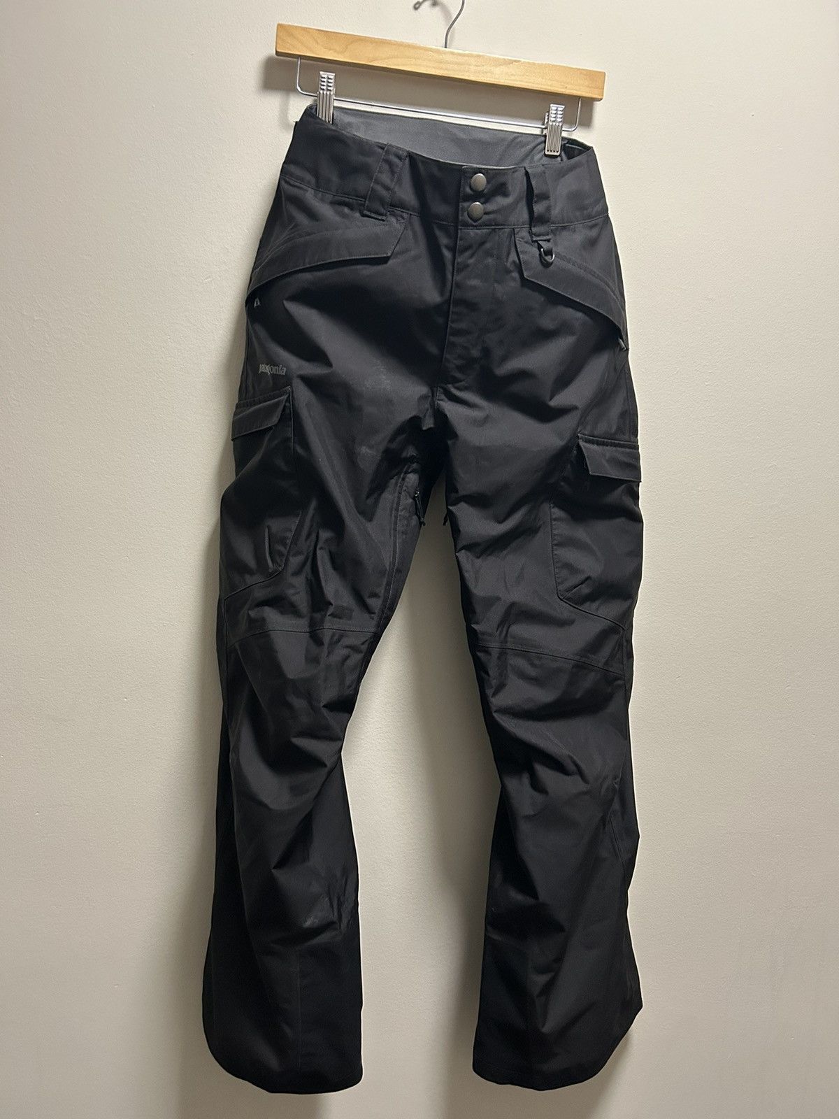 image of Arcteryx x Goretex Patagonia Cargo Snowpants in Black, Men's (Size 31)