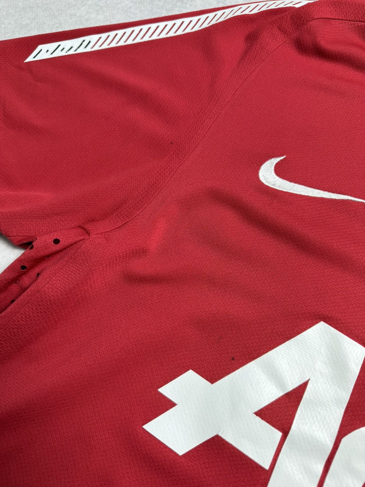 Nike 2010-11 Manchester United Nike Aon Football Shirt Morrison M Size US M / EU 48-50 / 2 - 5 Thumbnail