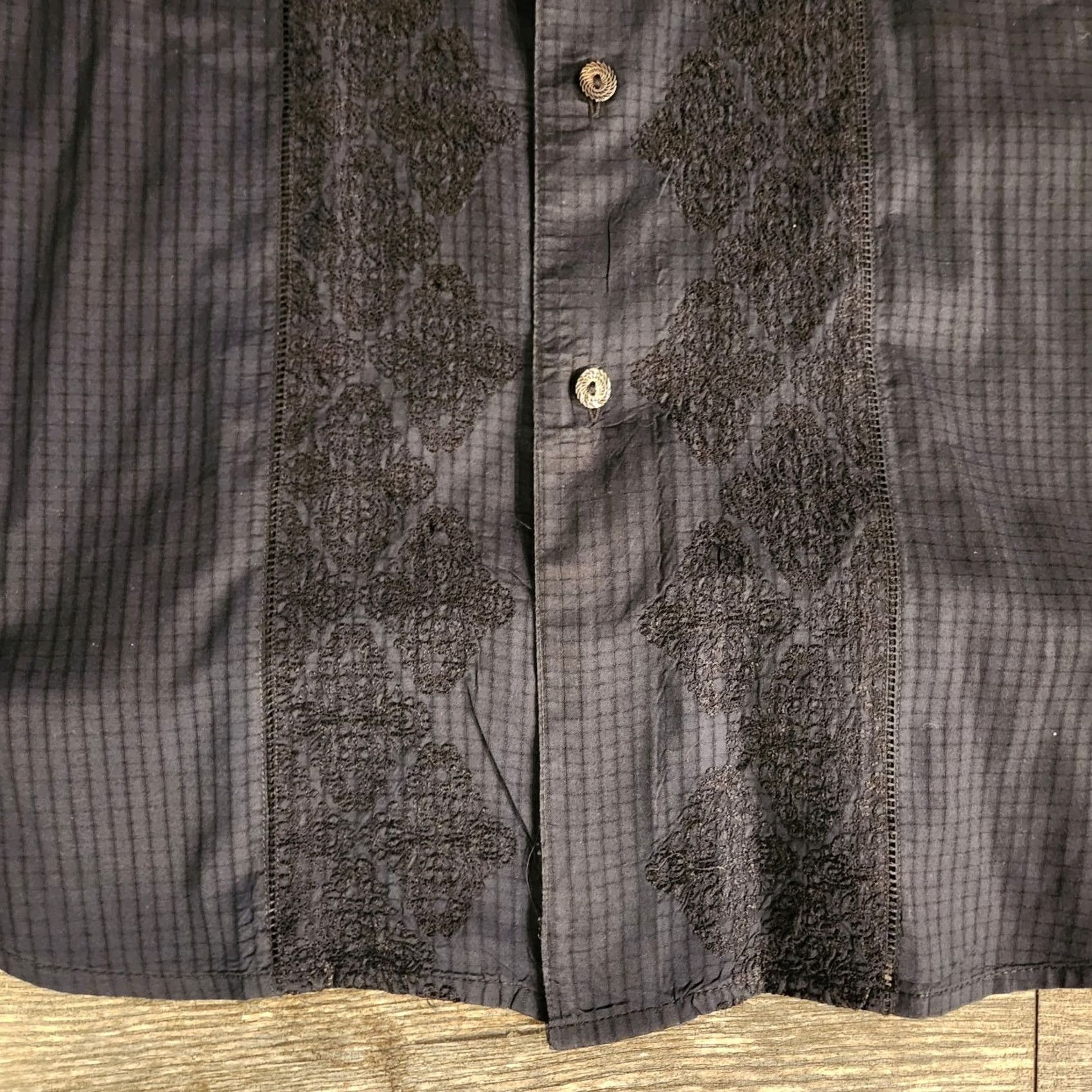 Robert Graham Robert Graham Button-Up Shirt Mens 2XL Black Textured Striped Flip Cuffs Collar Size US XXL / EU 58 / 5 - 2 Thumbnail