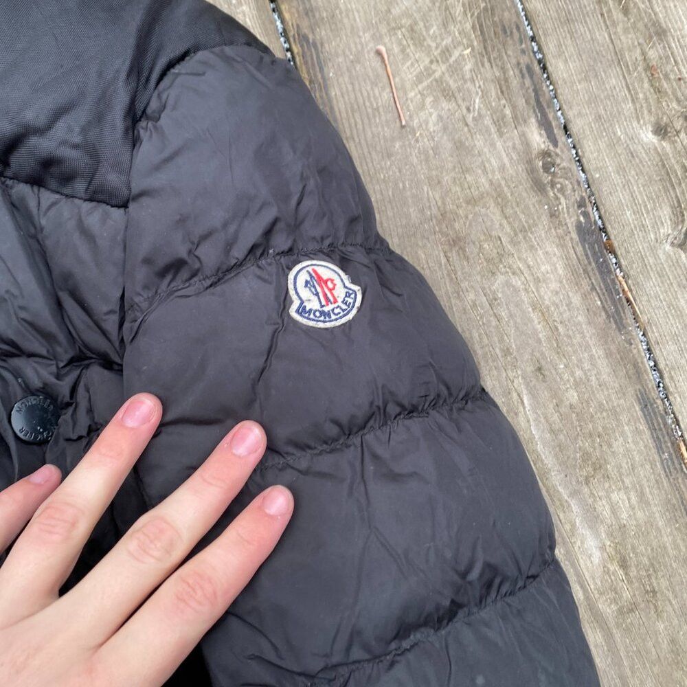 Moncler Vintage Moncler Grenoble Down Puffer Jacket Large Black WOR Size US L / EU 52-54 / 3 - 6 Thumbnail
