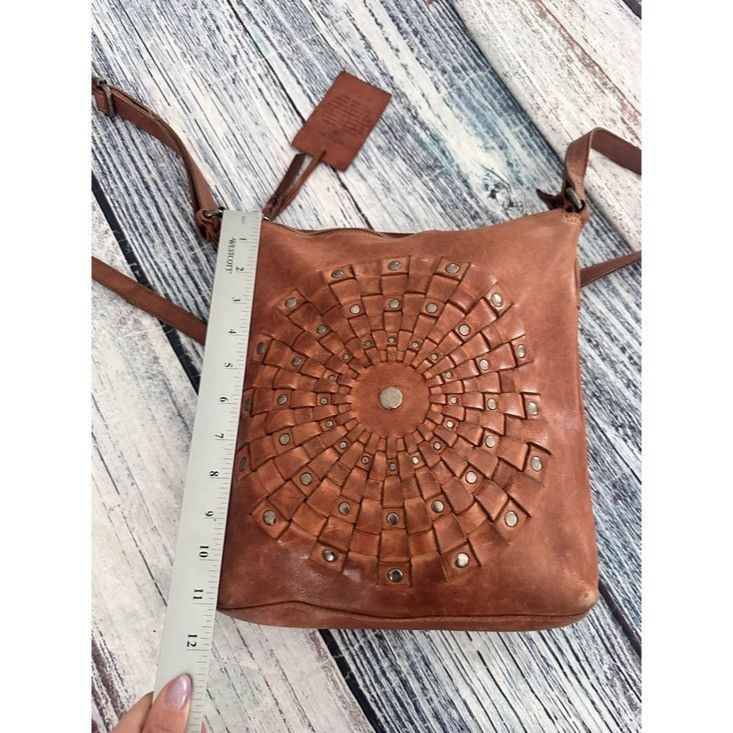 Other Vilenca Holland Tan Leather Crossbody Bag with Circular Weav Size ONE SIZE - 8 Thumbnail